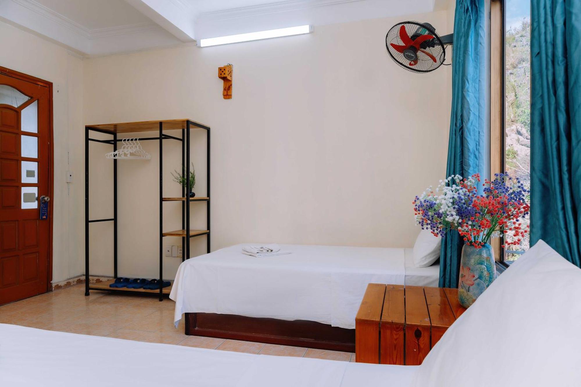Hostel Luna's House *