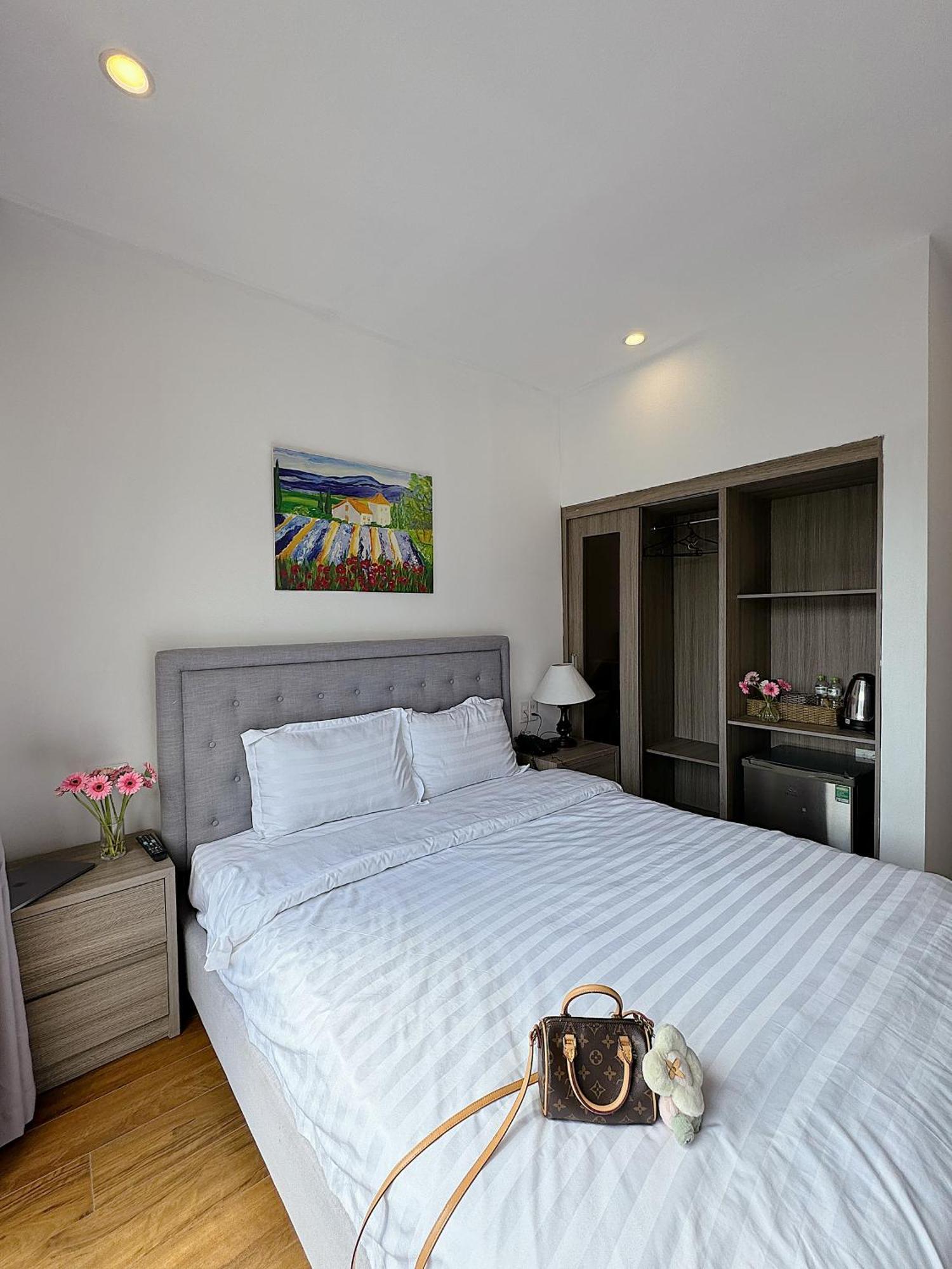 Amia Hotel