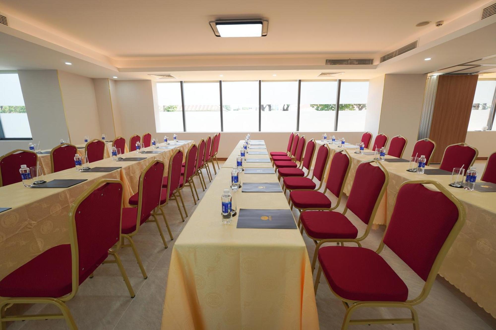 Petro House - Block A Hotel 3*