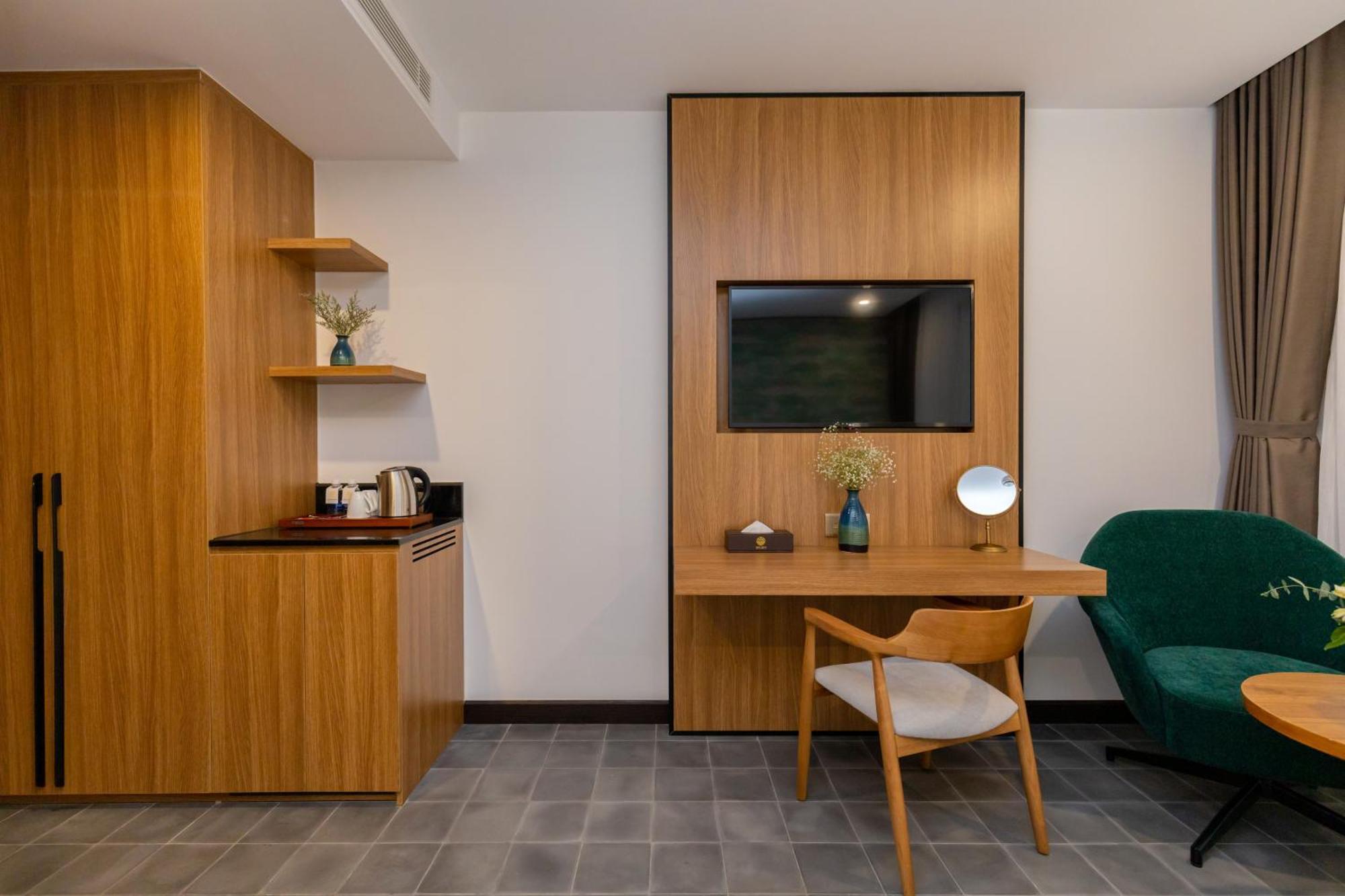 Petro House - Block A Hotel