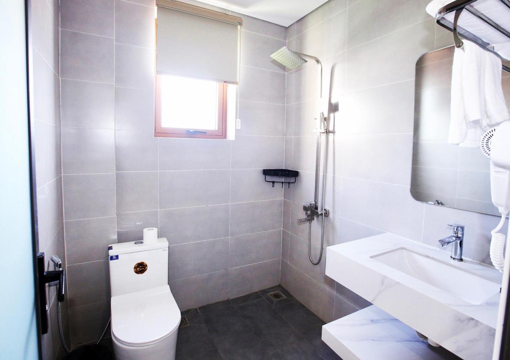 Hotel Rova - Free Hon Thom Cable Car & Aquatopia Water Park - Ven Sunset Town