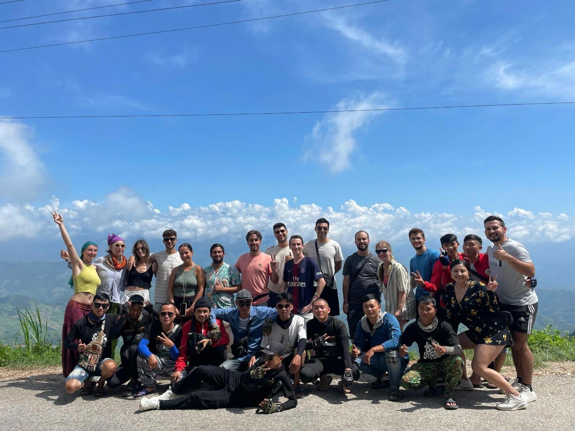 Hotel Lotus Premium - Group Tours Ha Giang