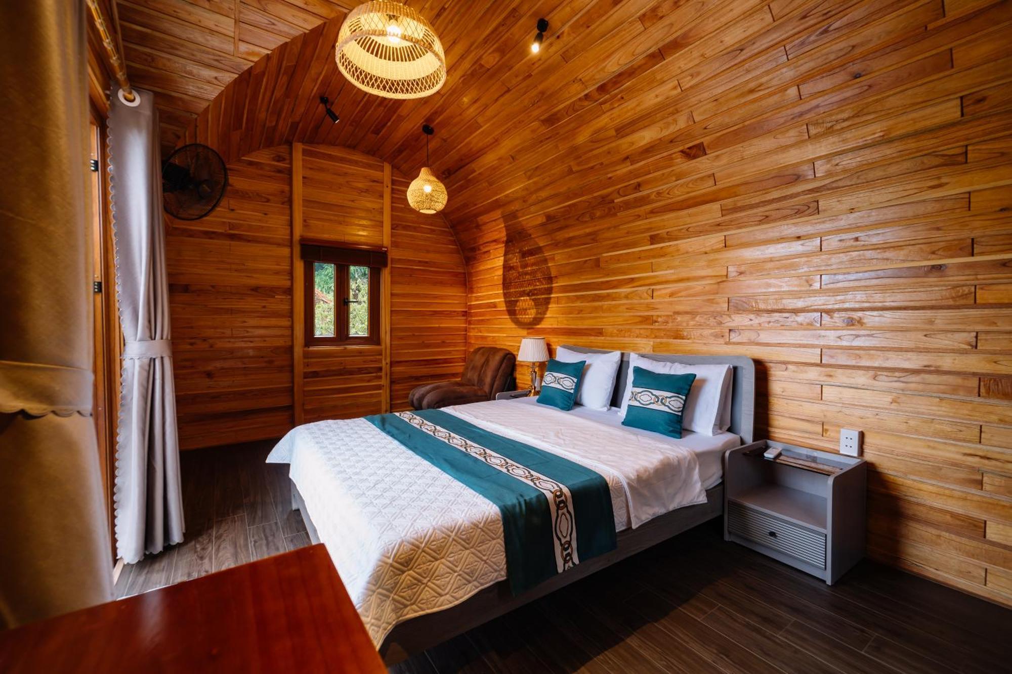 Hotel Lotus Premium - Group Tours