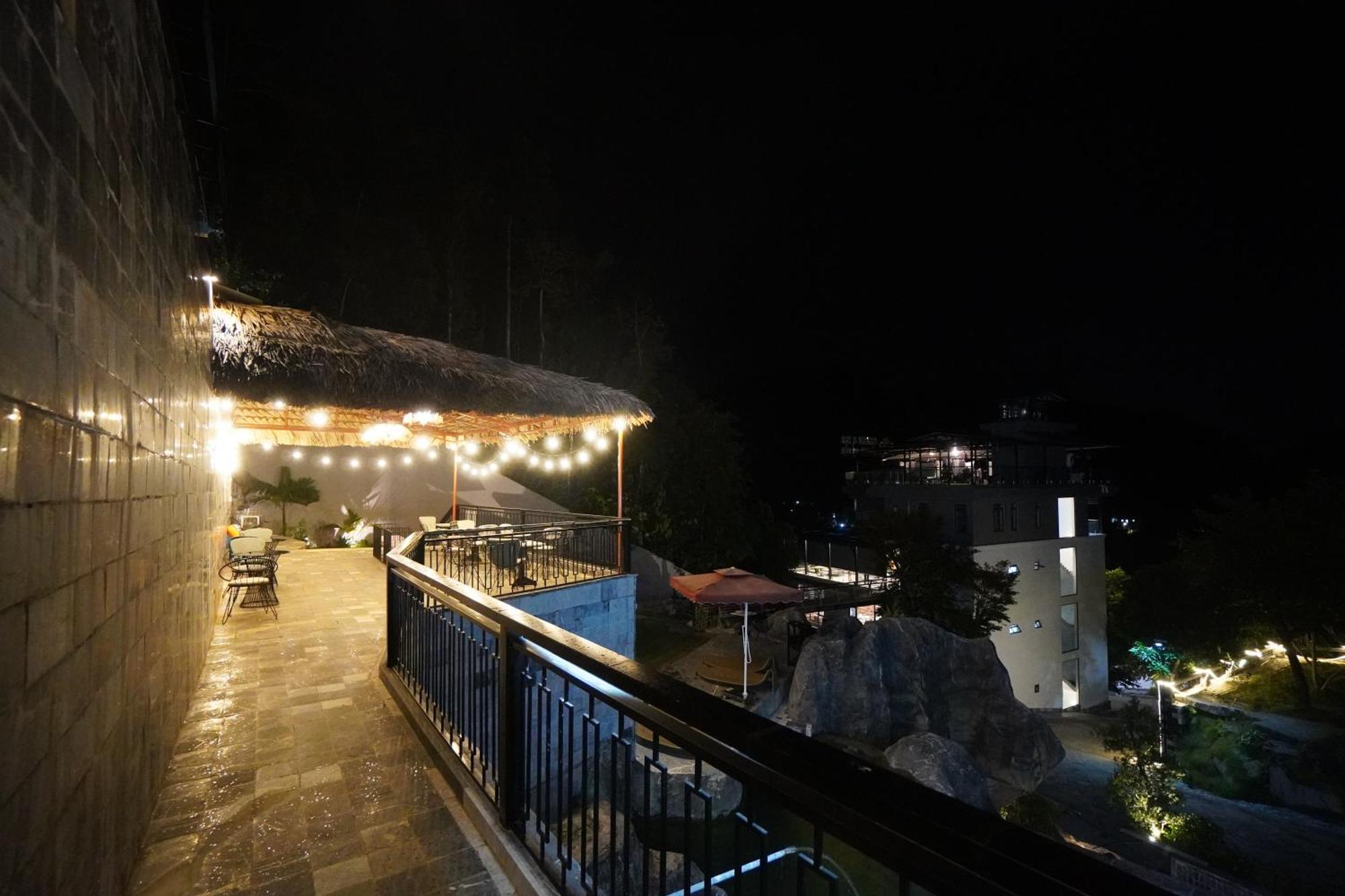 Lotus Premium - Group Tours Hotel Ha Giang