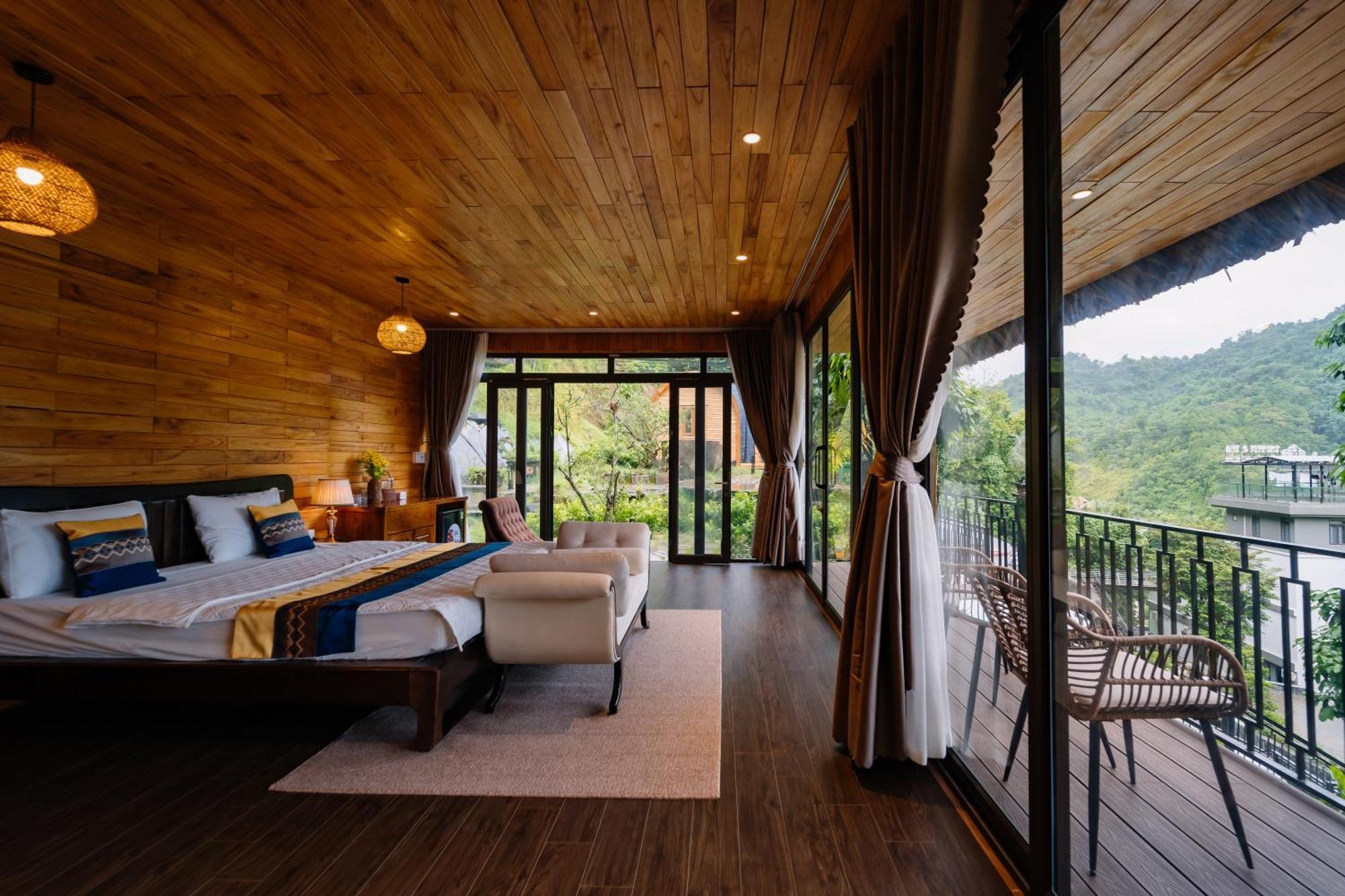 Hotel Lotus Premium - Group Tours Ha Giang