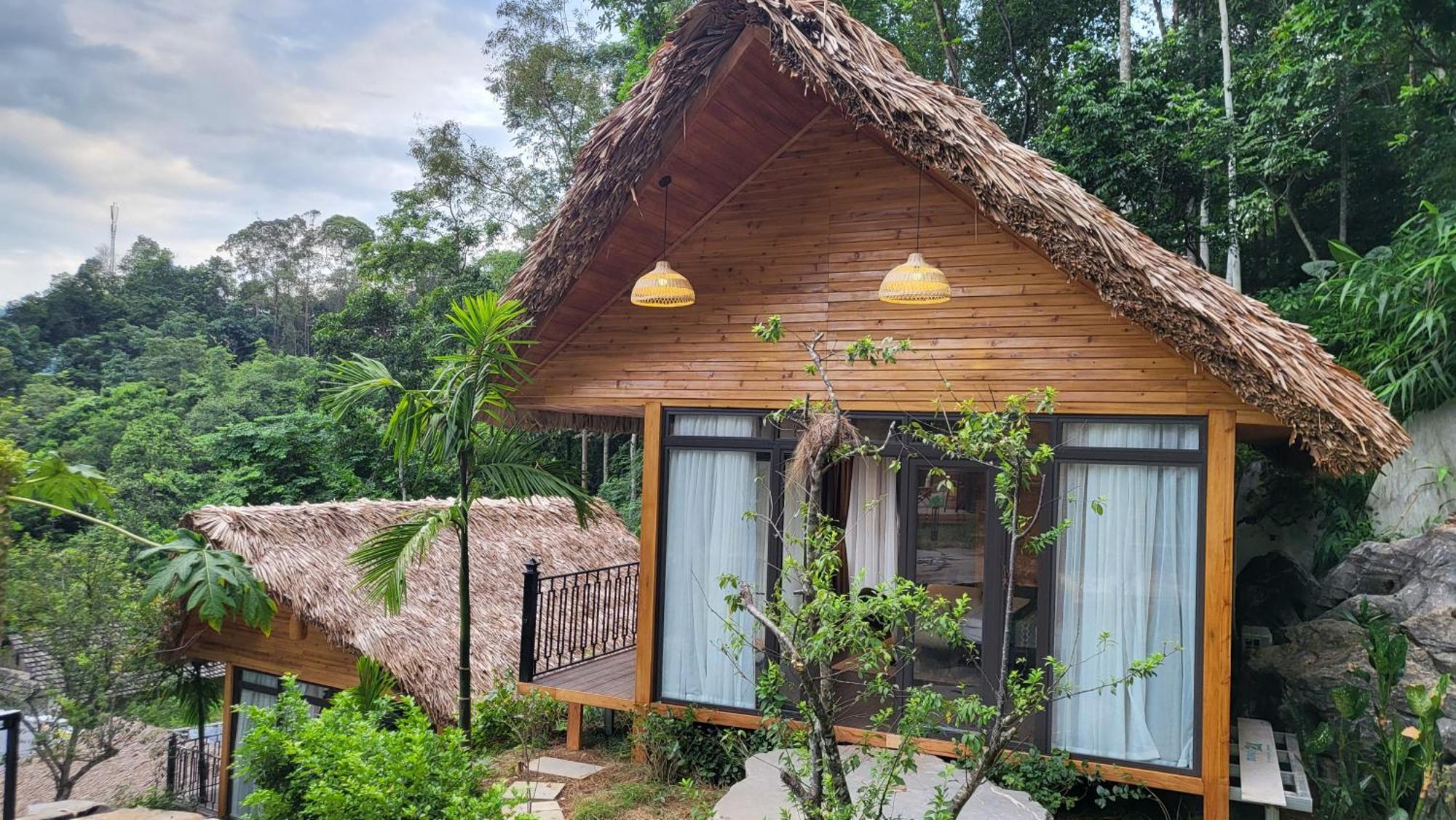 Lotus Premium - Group Tours * Ha Giang