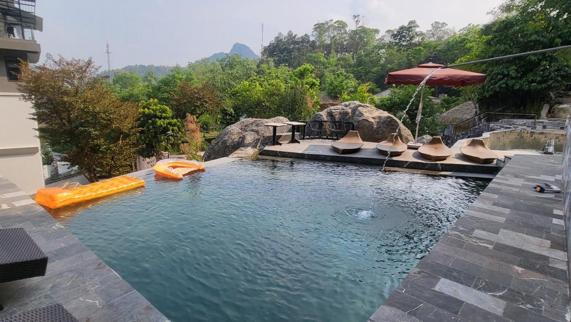 Lotus Premium - Group Tours Hotel *