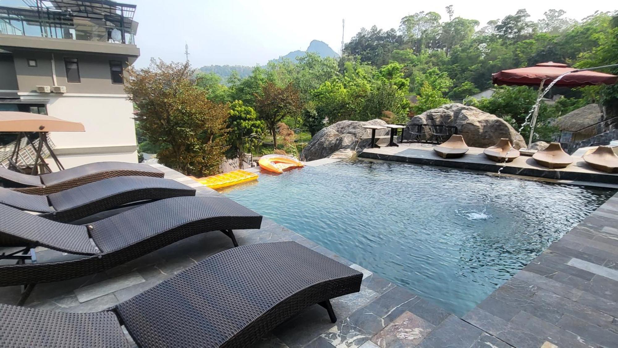Hotel Lotus Premium - Group Tours *
