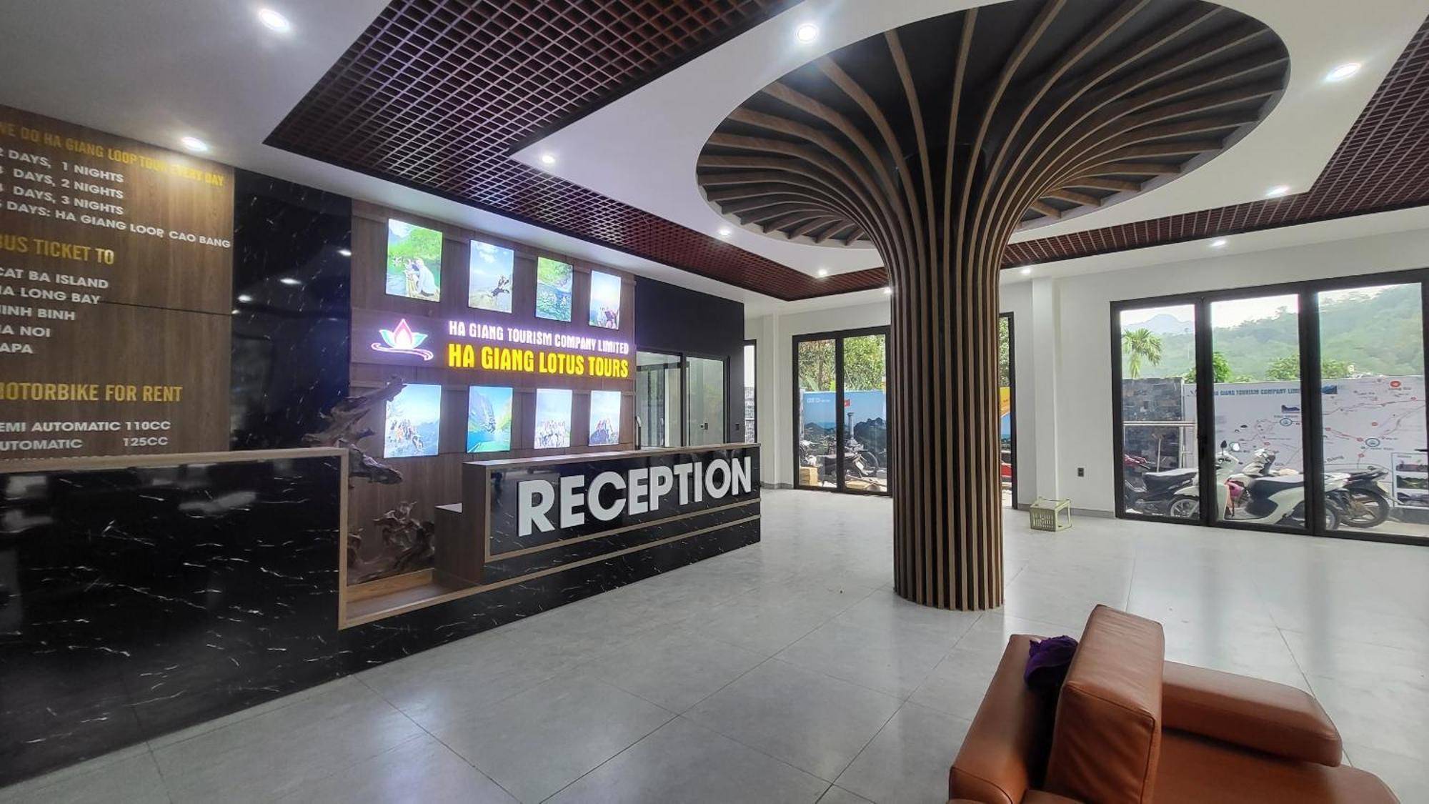 Hotel Lotus Premium - Group Tours