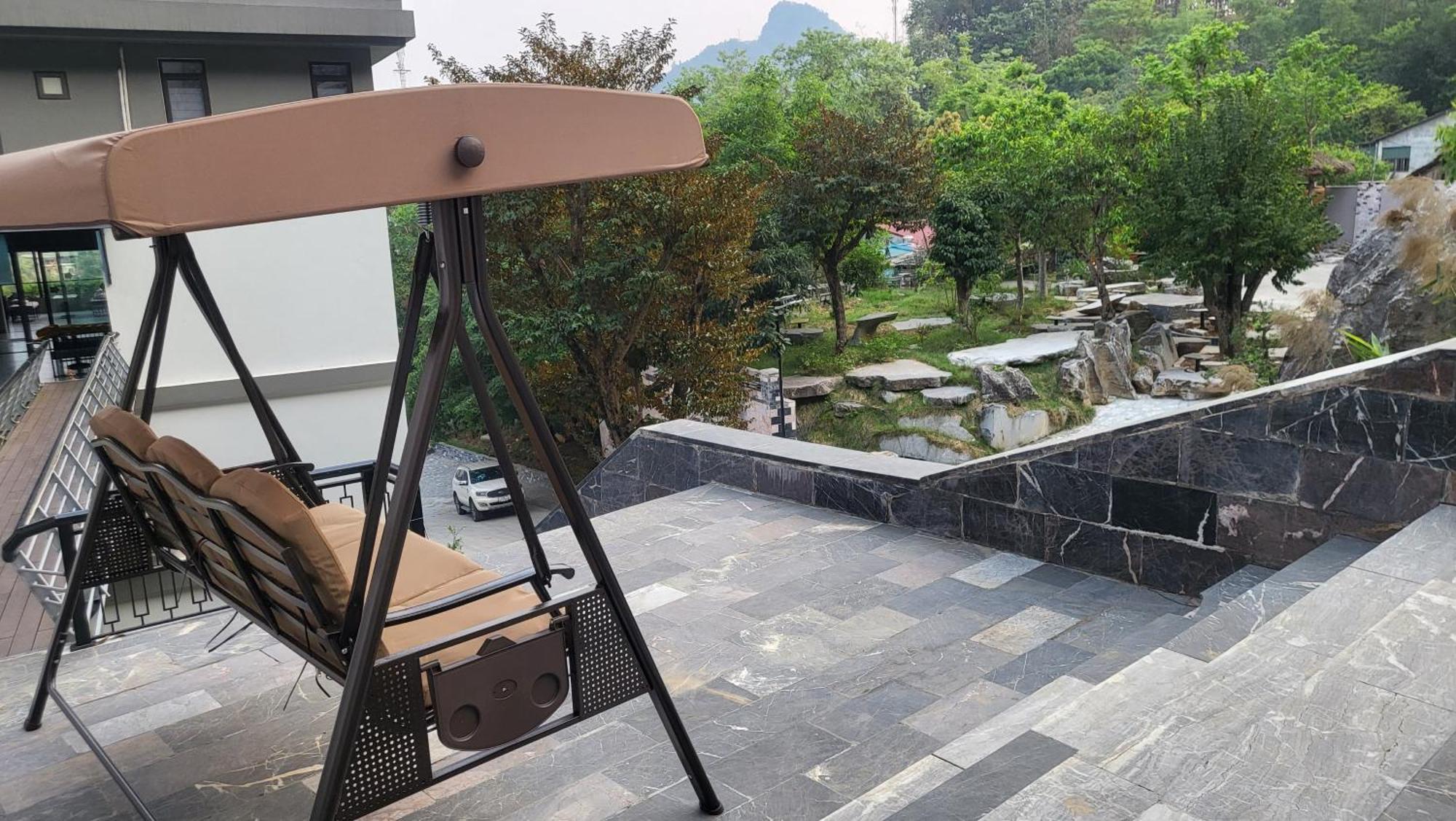 Lotus Premium - Group Tours Hotel