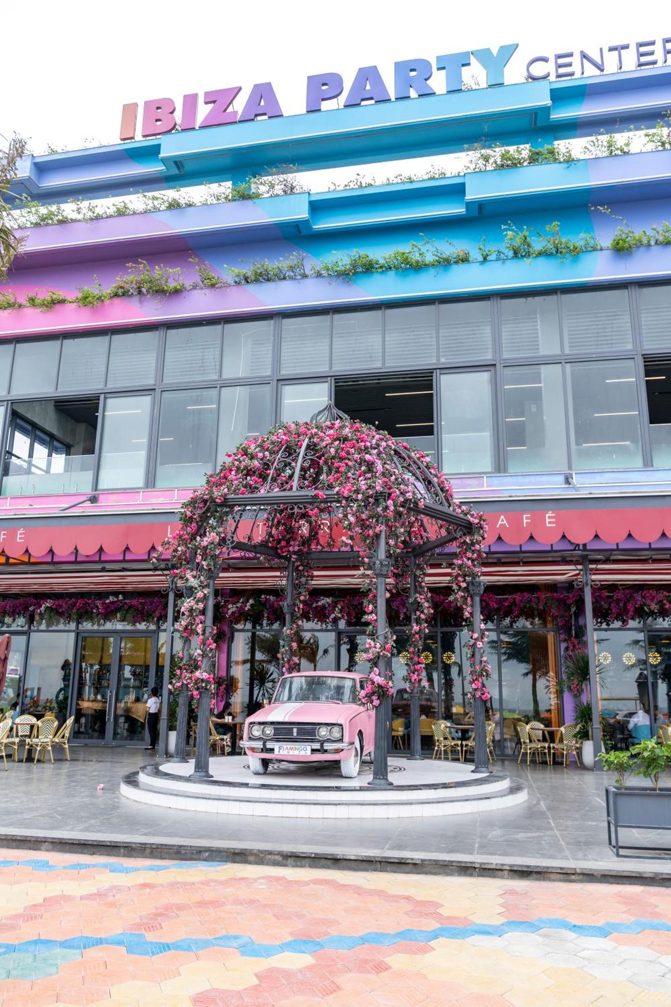 Flamingo Ibiza Tien Nam Khe