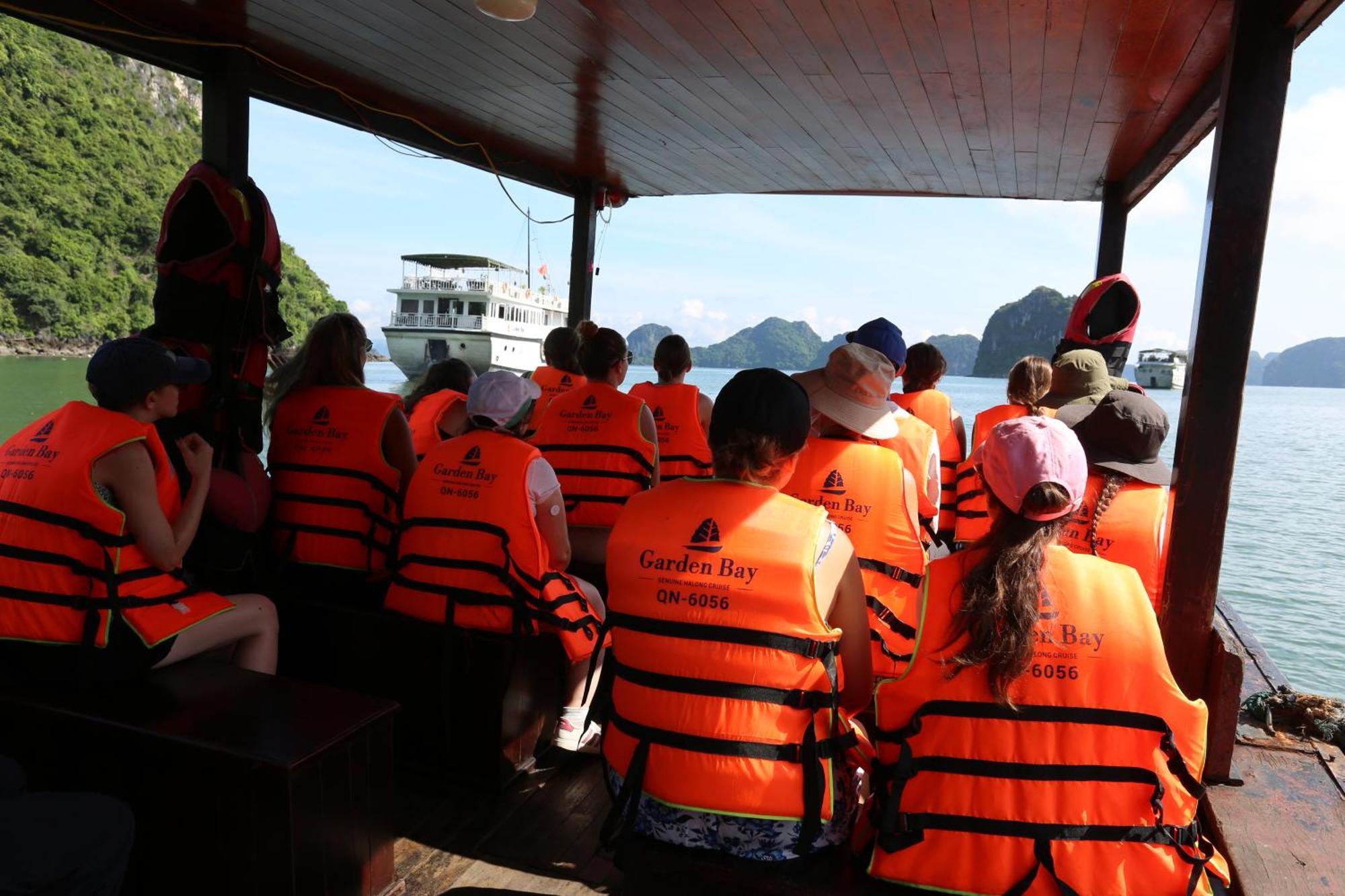 Hotel Garden Bay Classic Cruise Ha Long
