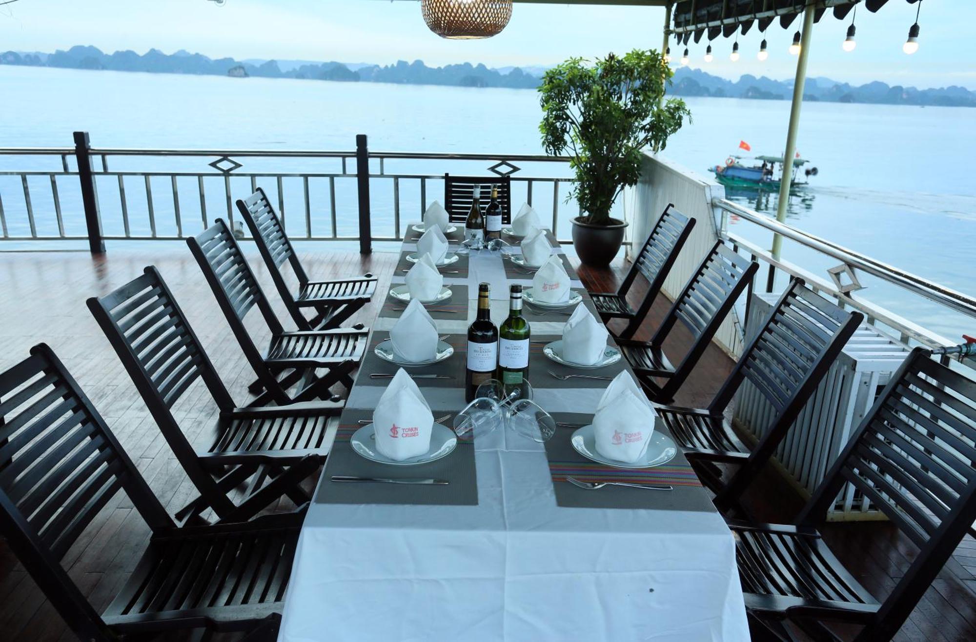 Garden Bay Classic Cruise Hotel 4*