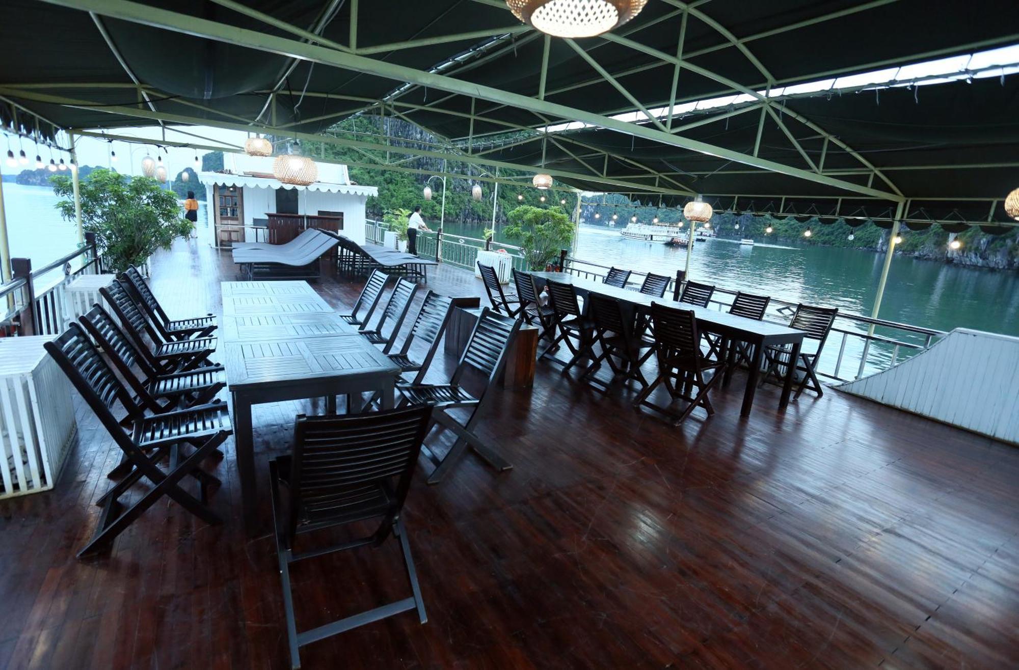 Hotel Garden Bay Classic Cruise Ha Long