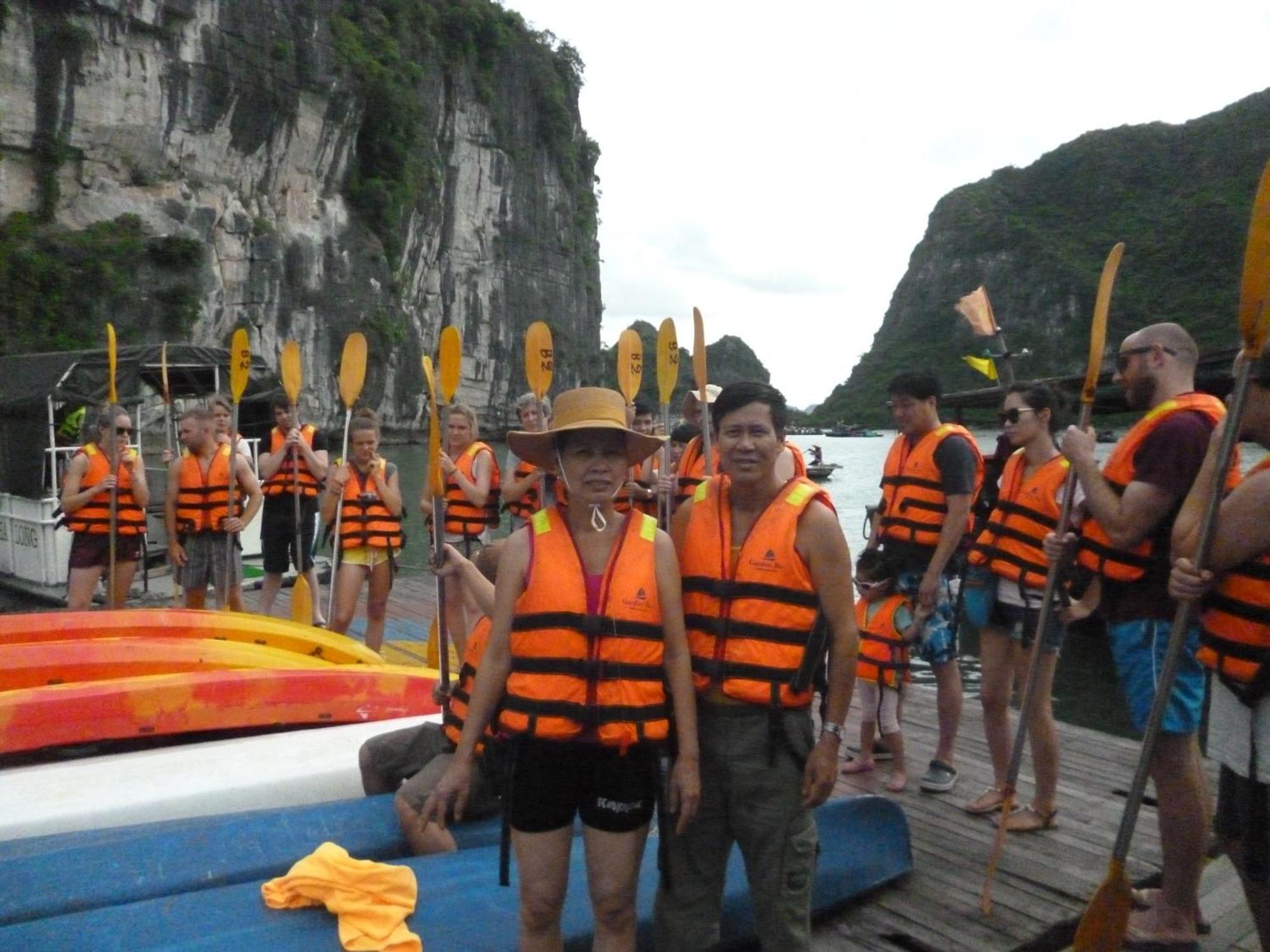 Garden Bay Classic Cruise Ha Long
