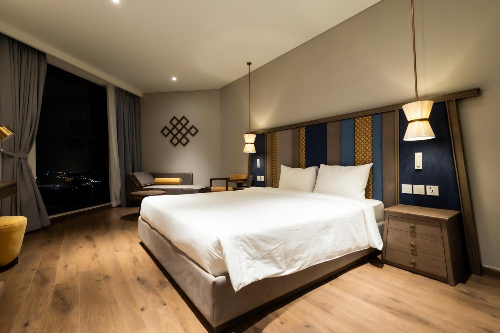 Sapphire Mandala First Class Hotel 5*