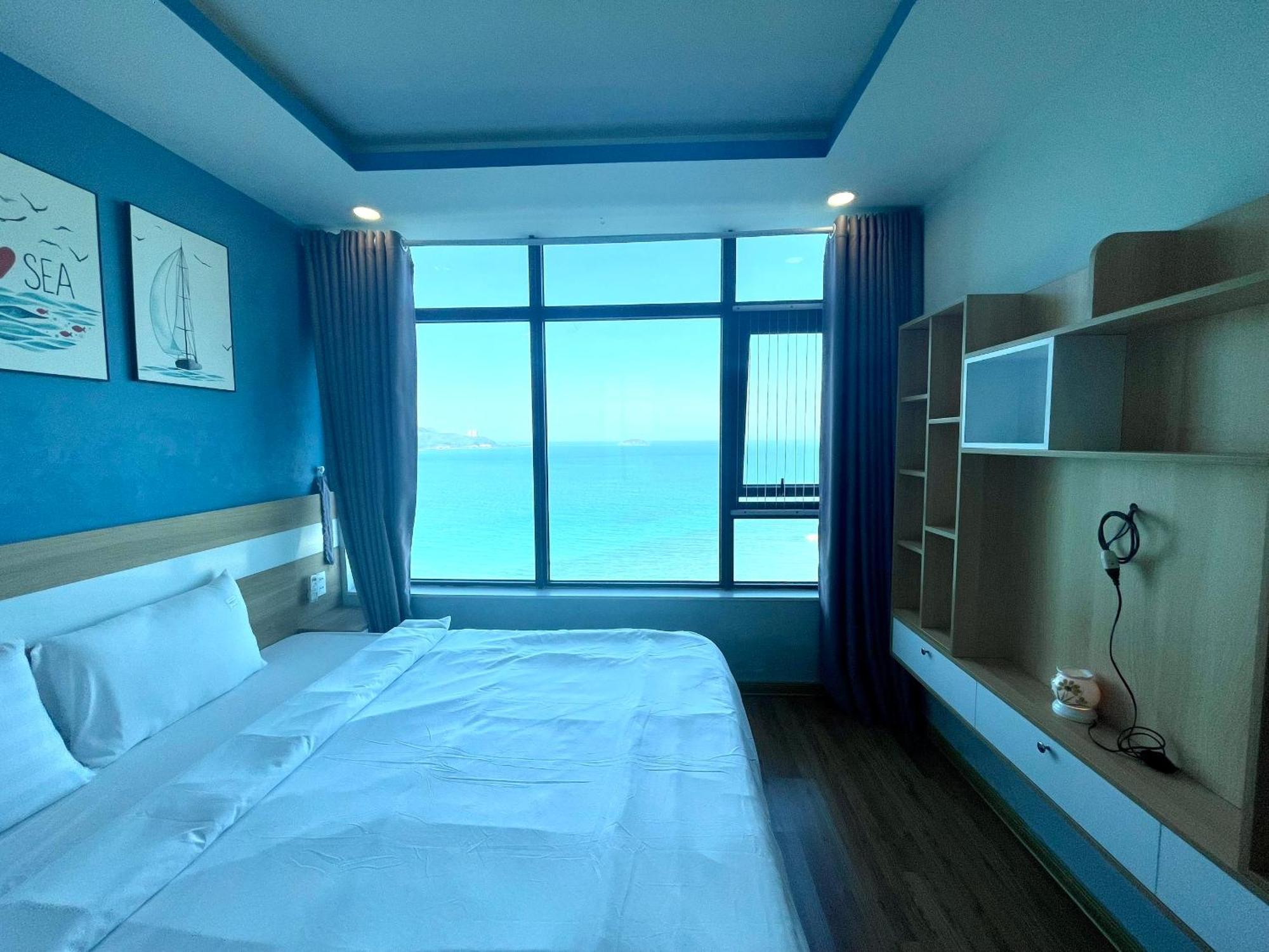 Hotel The Gold Holtel &