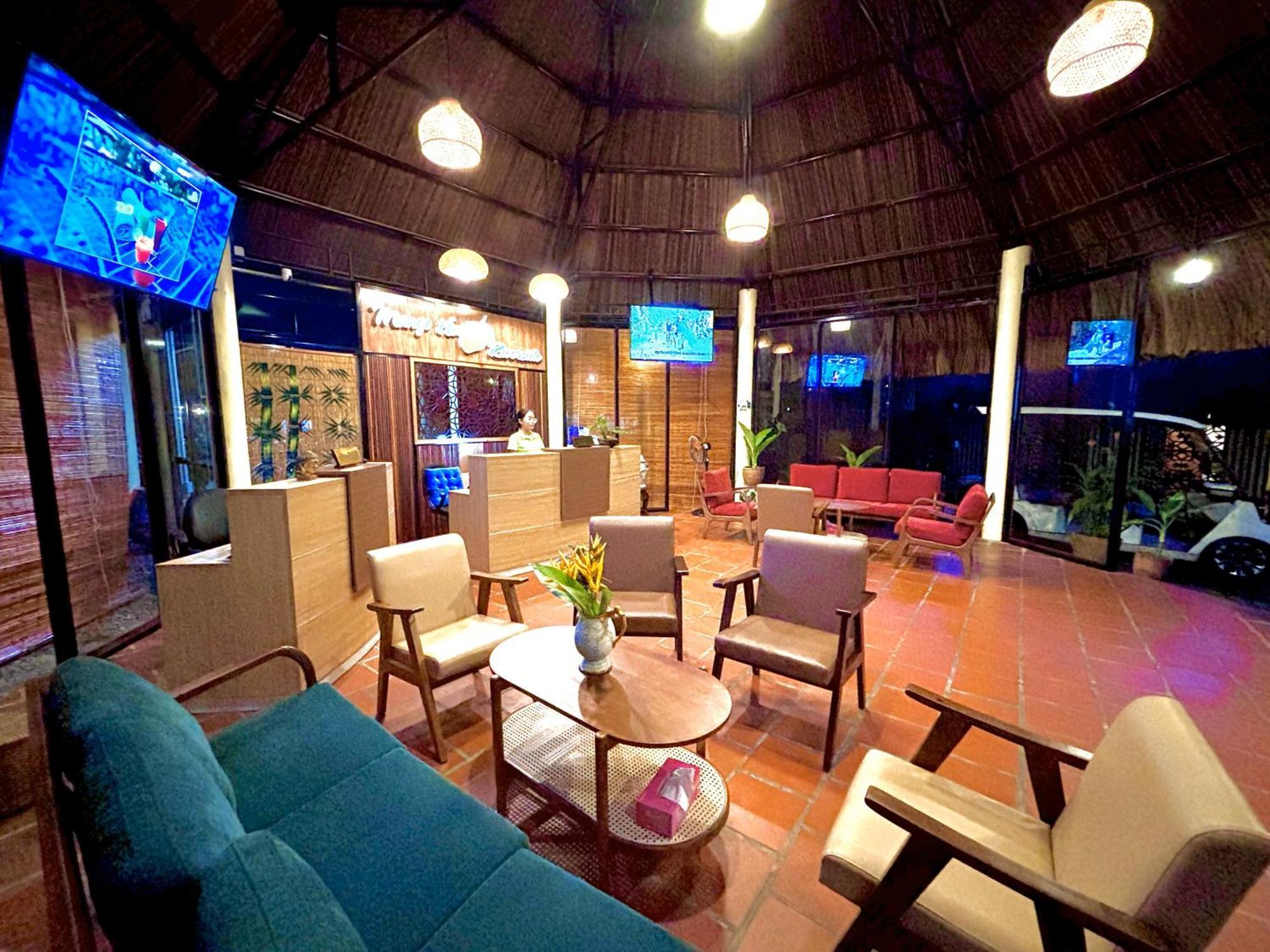Mango Riverside Bed & Breakfast