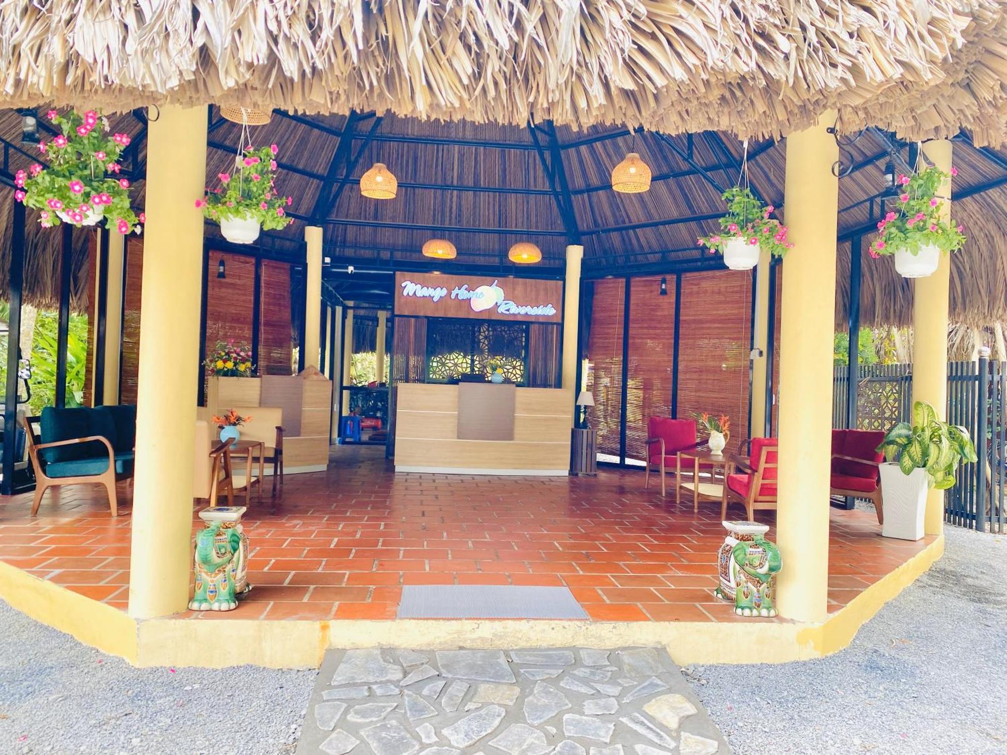 Mango Riverside