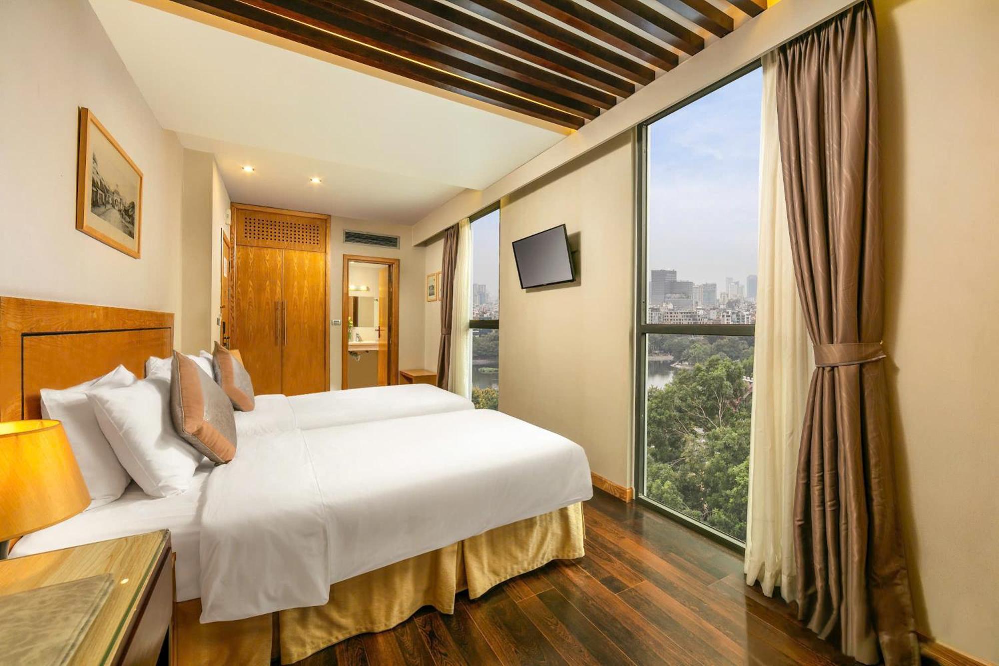 Parkside Sunline Hotel 4*