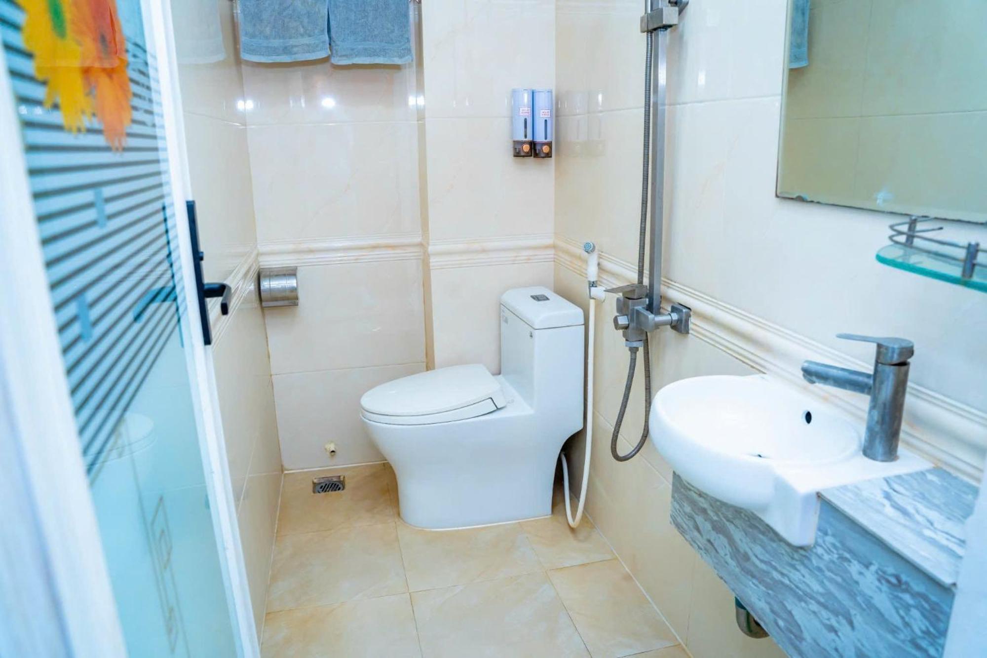 Duc Duy Cat Ba 3* Chan Chau