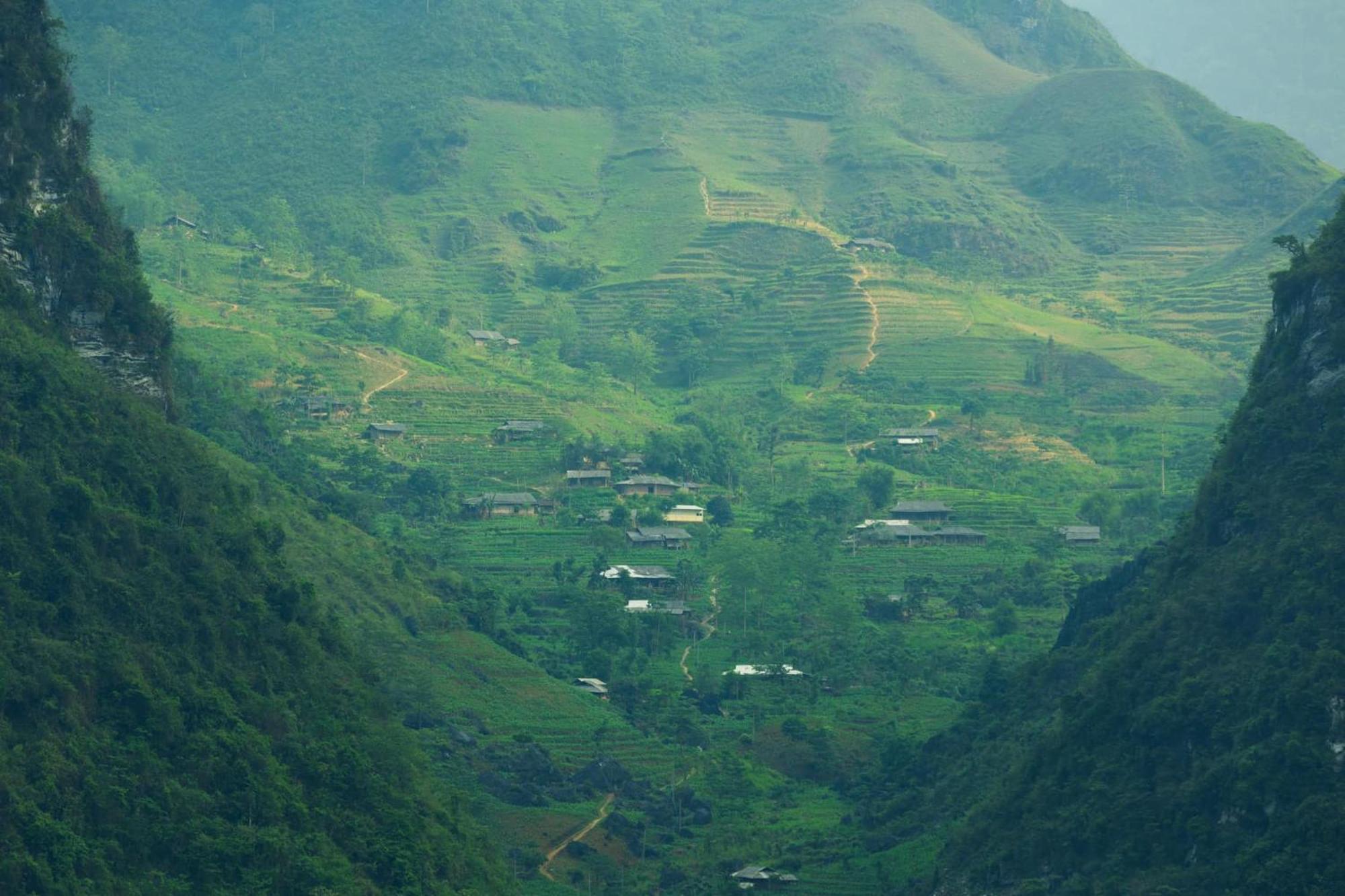 Mai's Dong 2* Dong Van (Ha Giang)