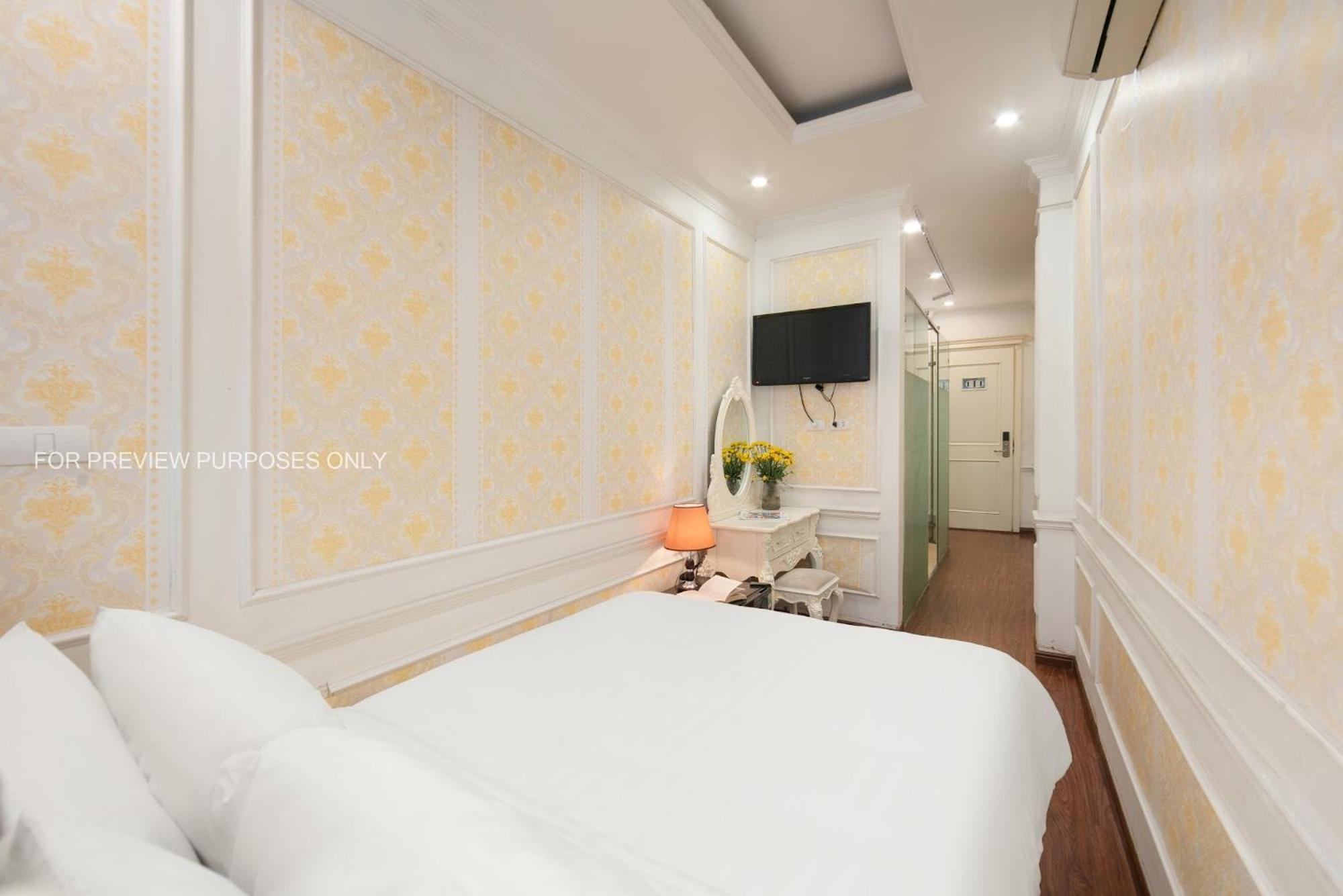 The Silk Grand Premium & - Old Quarter