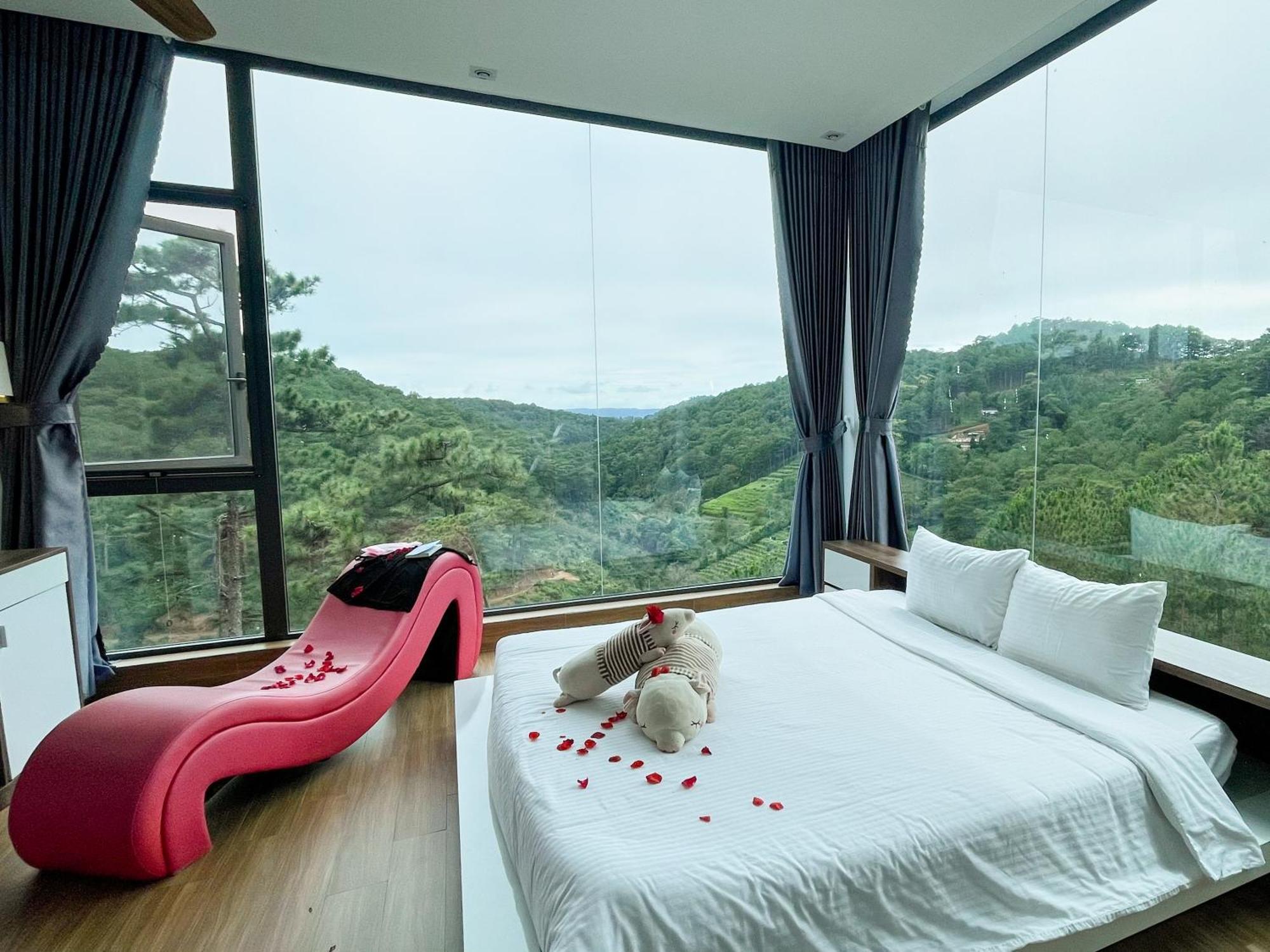 Hotel Kymi - Noi Tinh Yeu Bat Dau