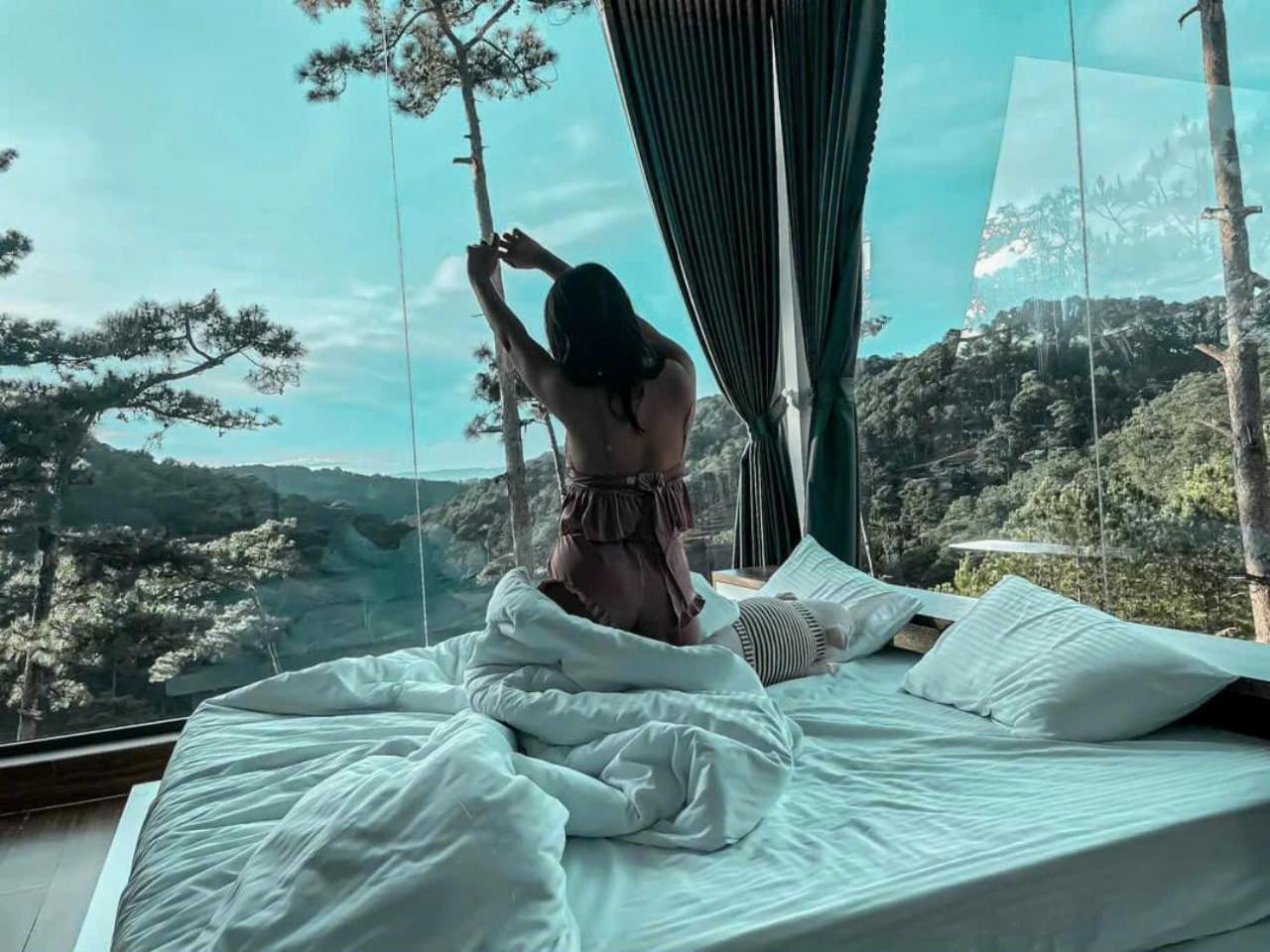Hotel Kymi - Noi Tinh Yeu Bat Dau *