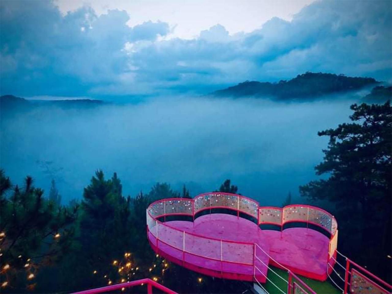Hotel Kymi - Noi Tinh Yeu Bat Dau