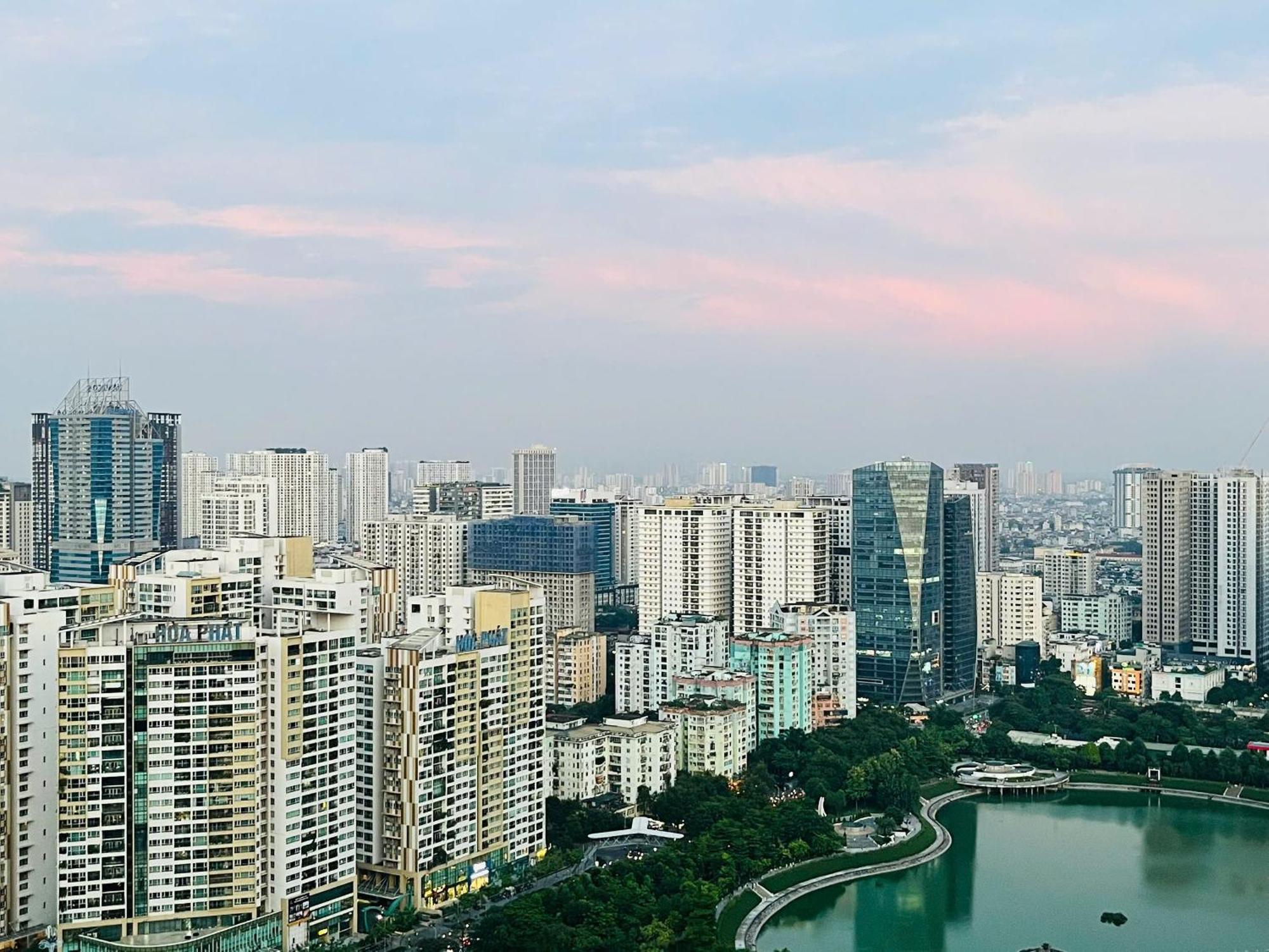 Apartment Vinhomes D'capitale - Tran Duy Hung - By Mc Homes *