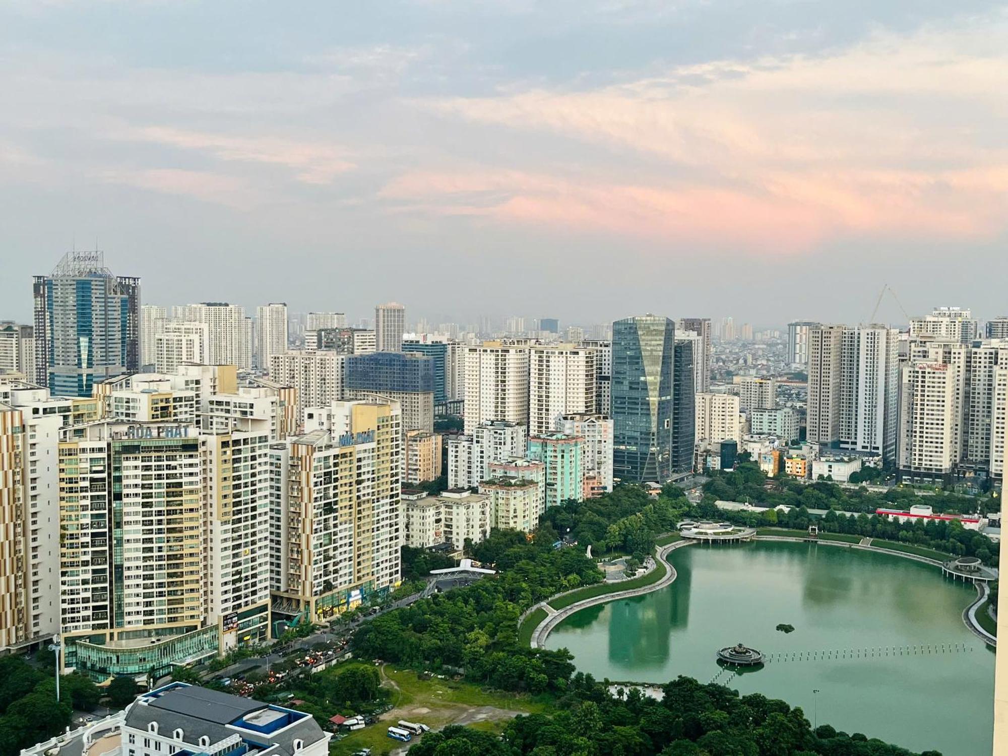 Apartment Vinhomes D'capitale - Tran Duy Hung - By Mc Homes *
