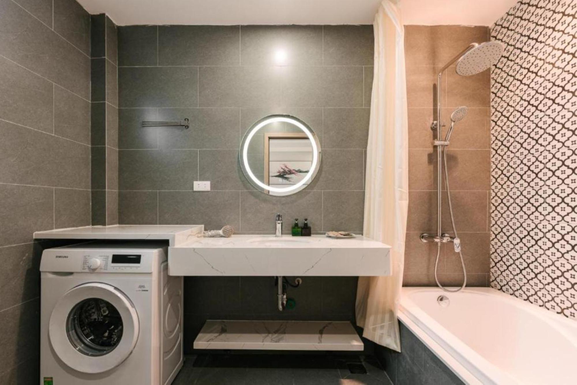 Hotel Lux Japan Town Hanoi