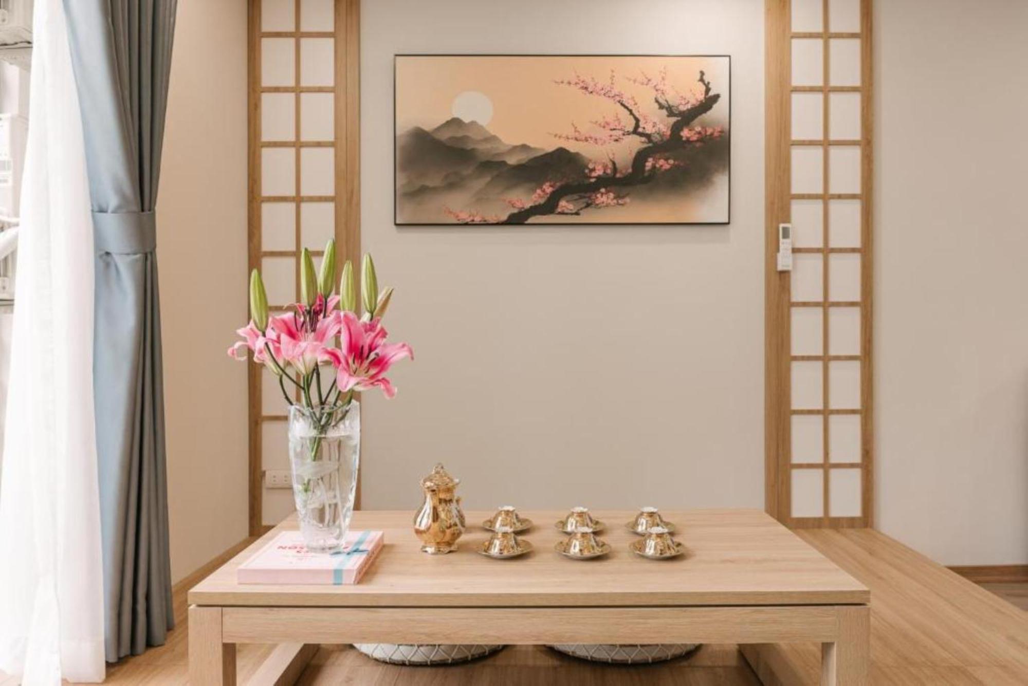Lux Japan Town Hotel *