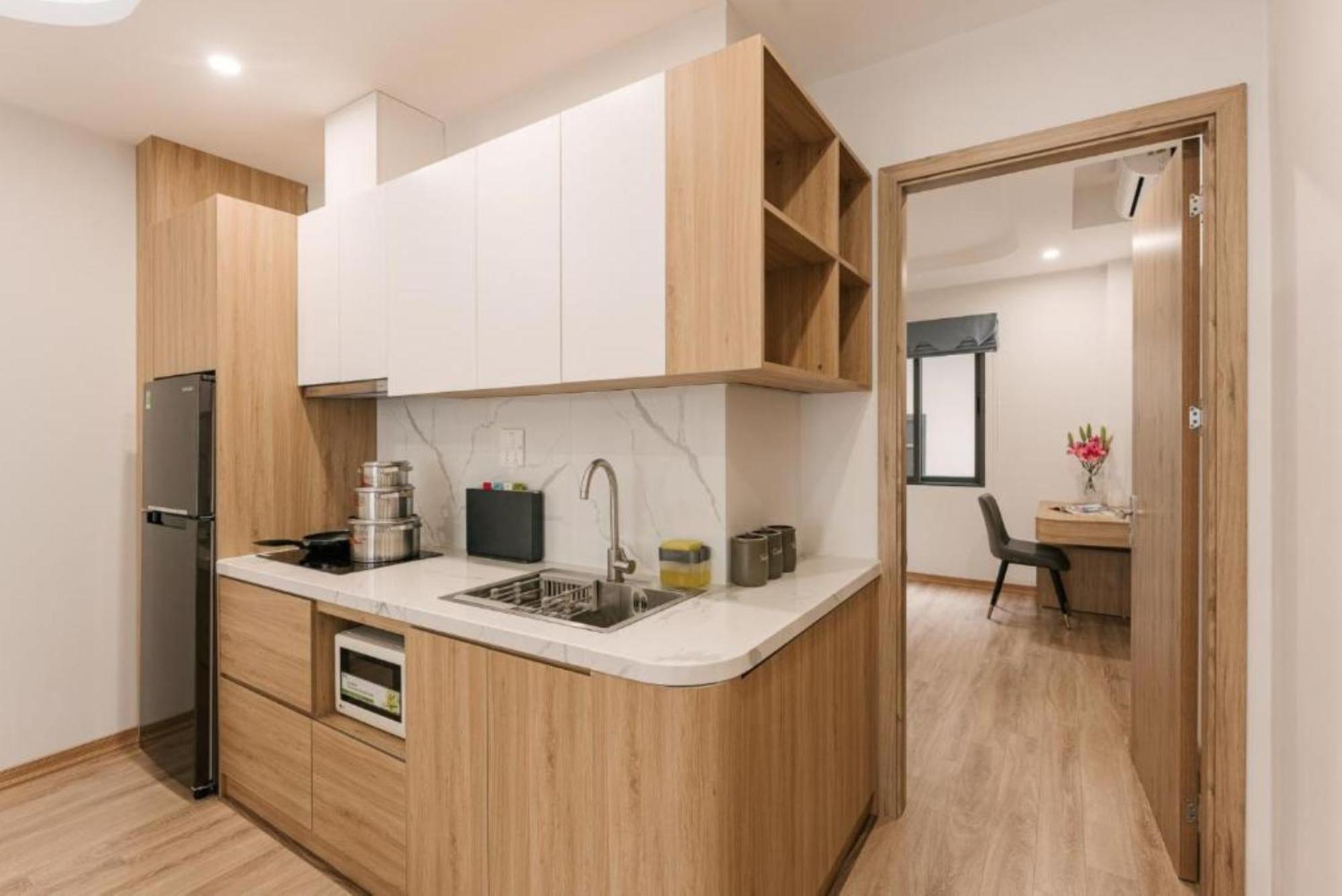 Hotel Lux Japan Town Hanoi