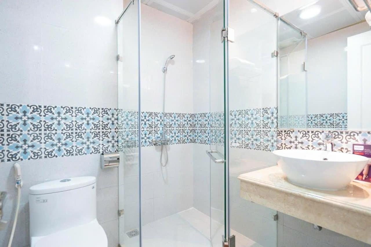 Cozy Khách sạn Hạ Long