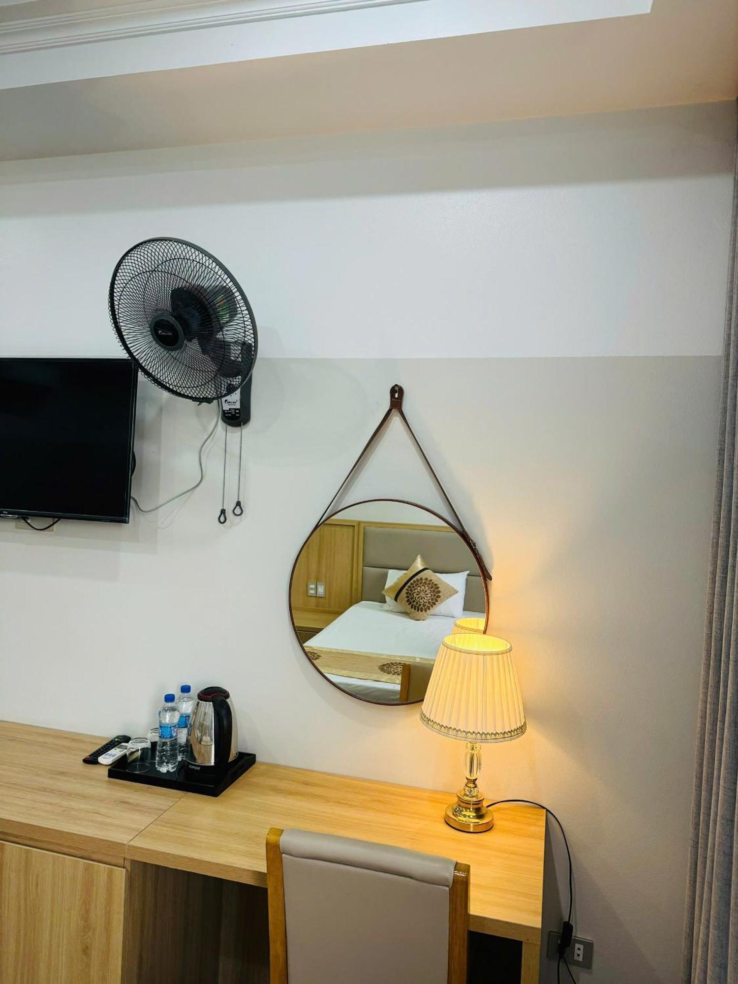 Cozy Khách sạn Hạ Long