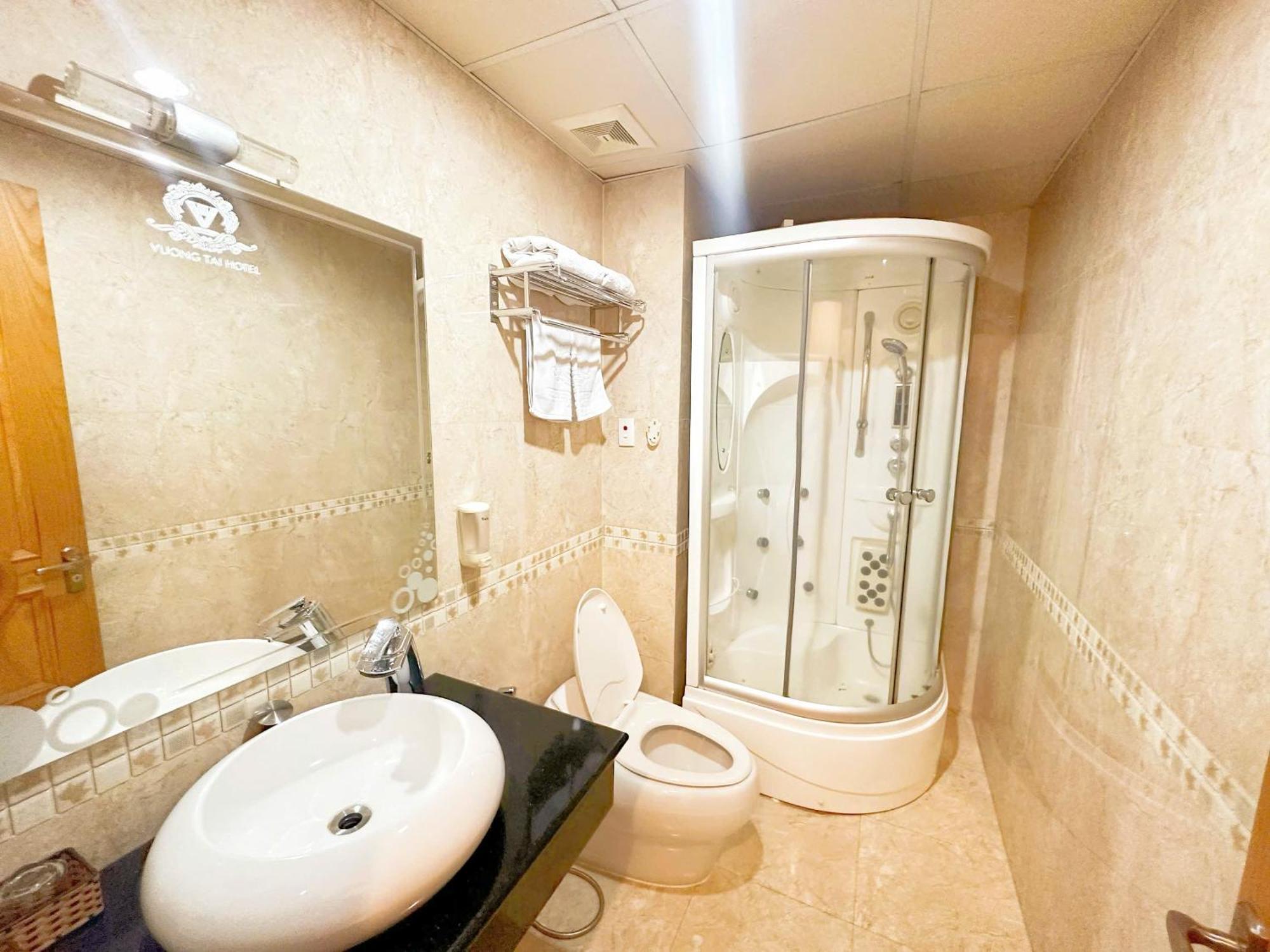 Vuong Tai Khách sạn 2*