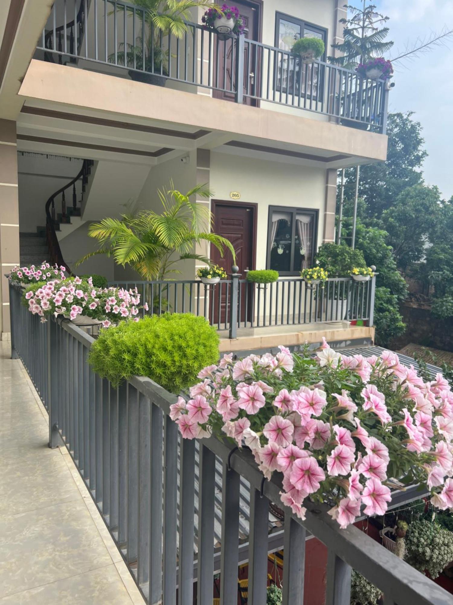 Nha Nghi Ngoc Long