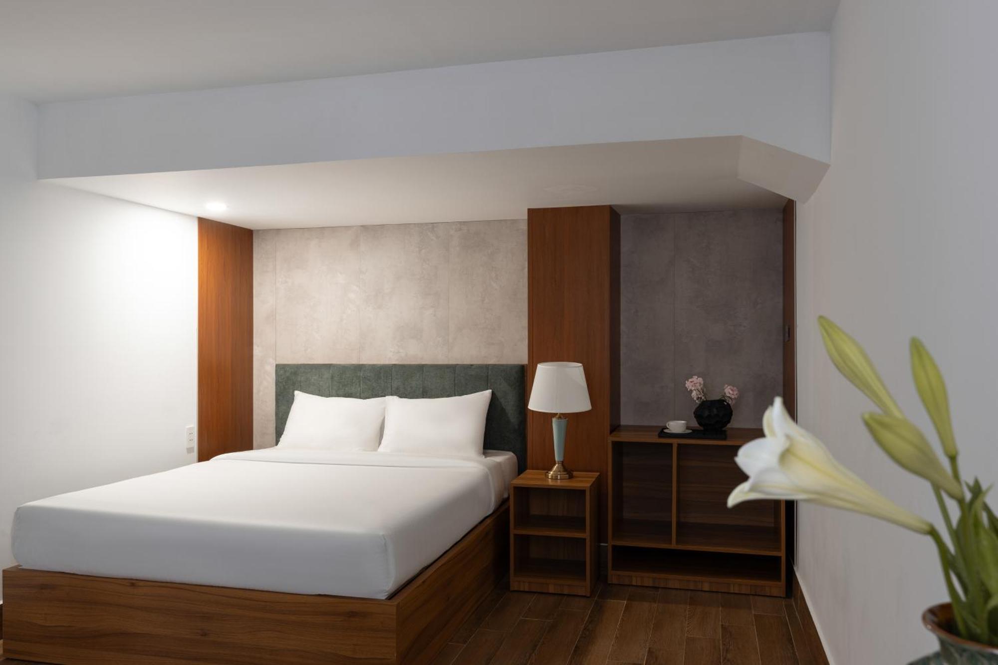 Lumina Hotel