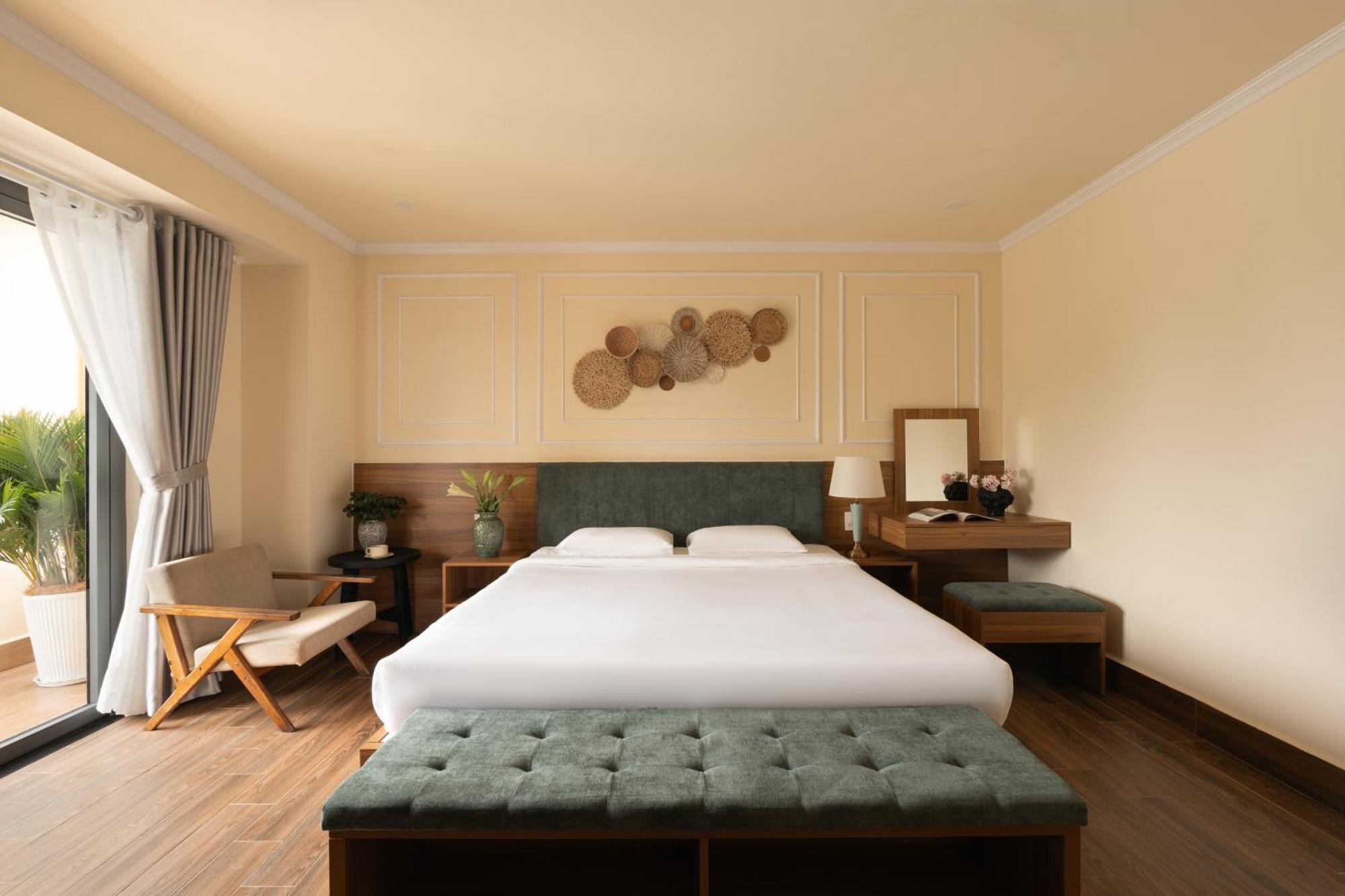 Lumina Hotel 3*