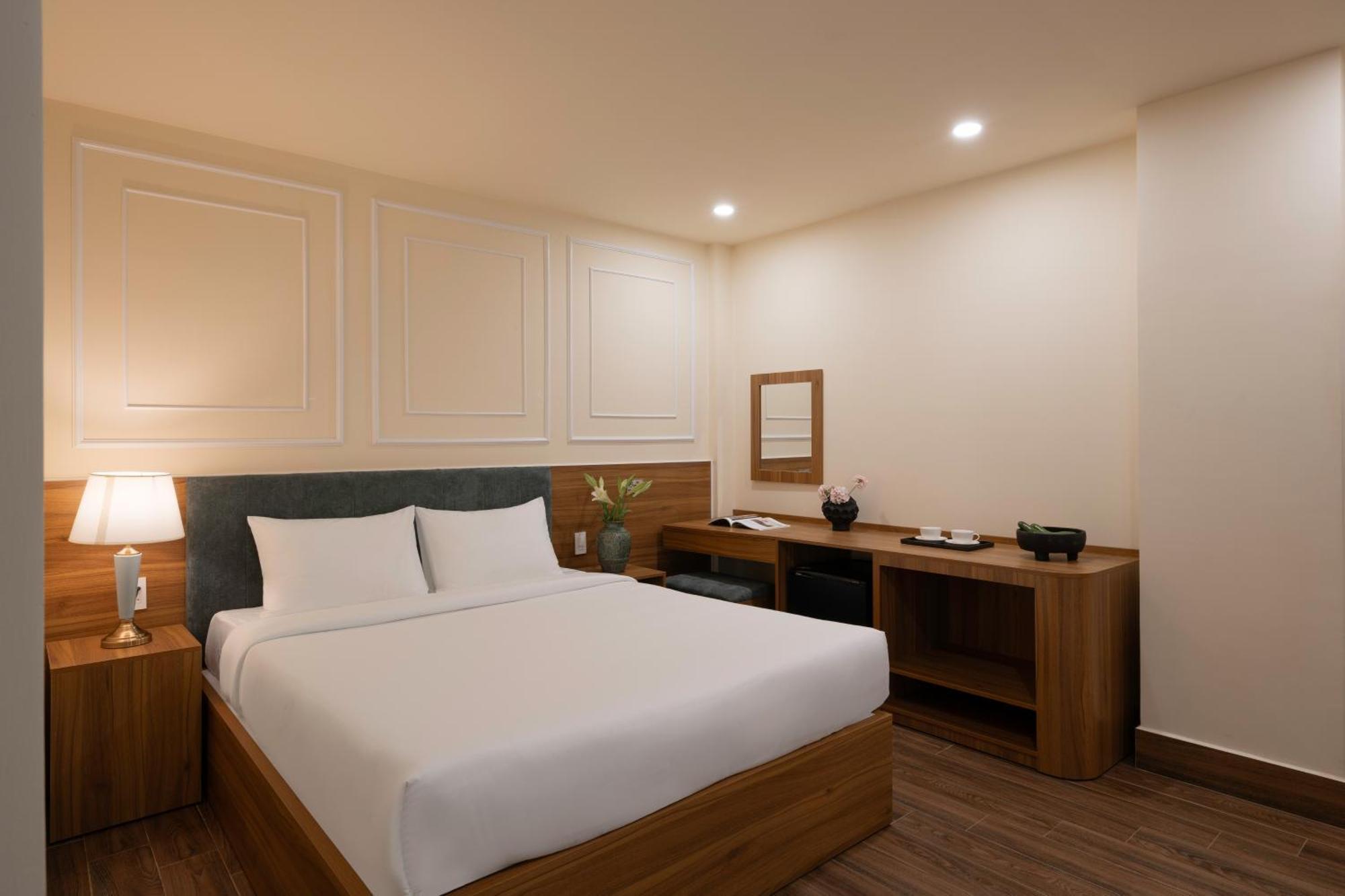 Lumina Hotel