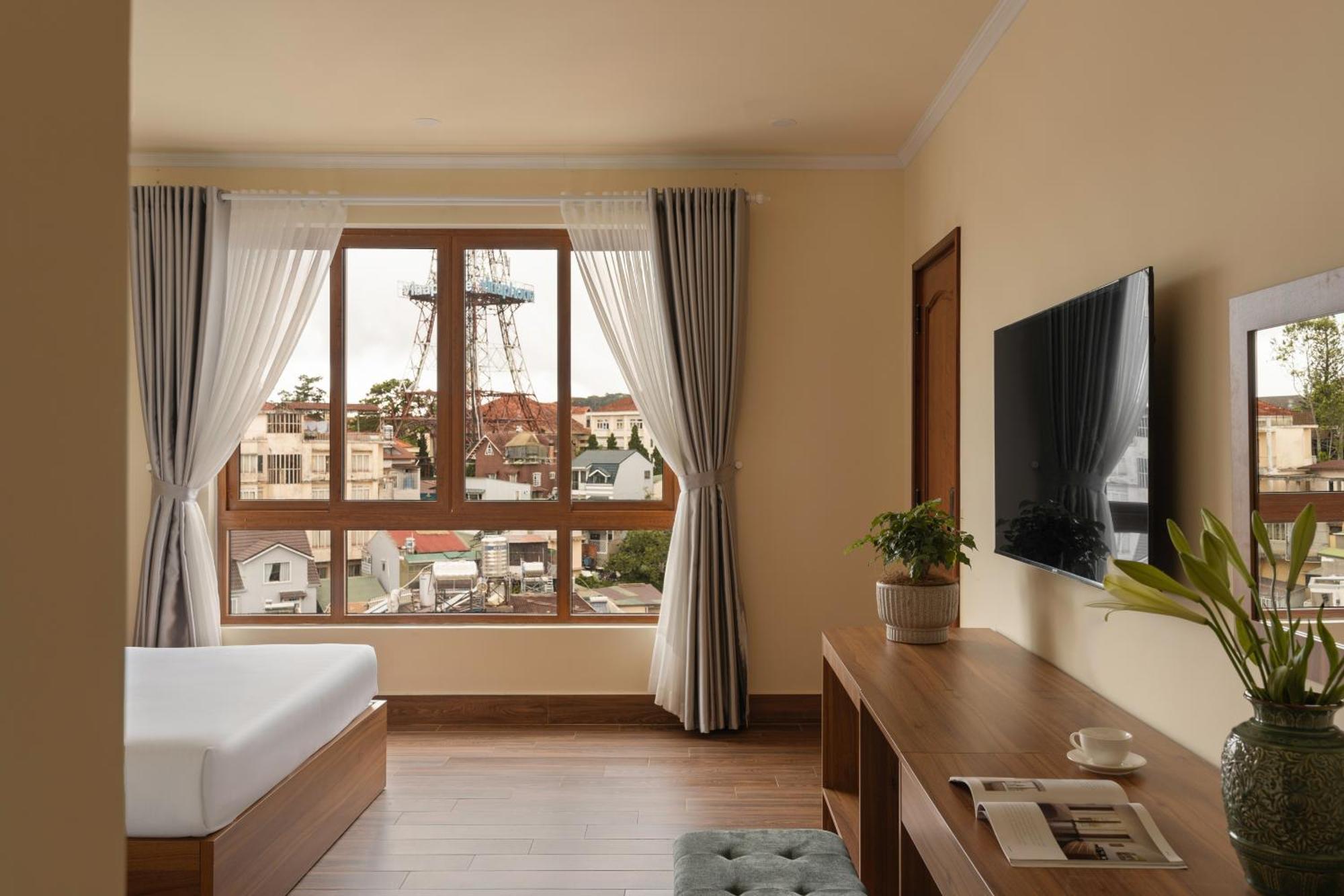 Hotel Lumina 3*