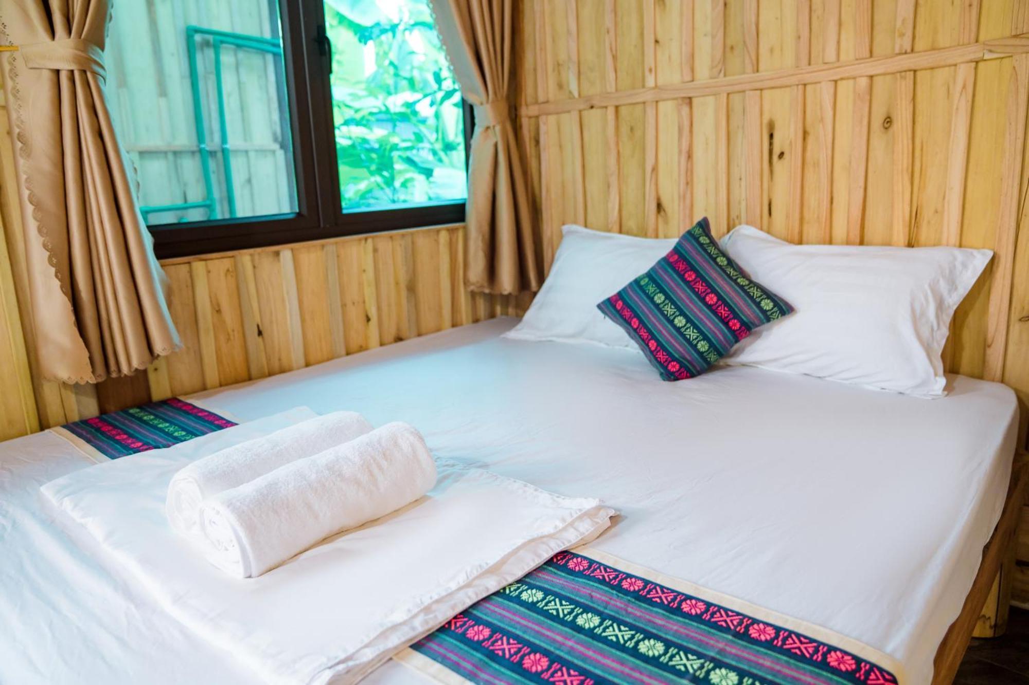 Lila & Motorbike Tours Hotel Ha Giang