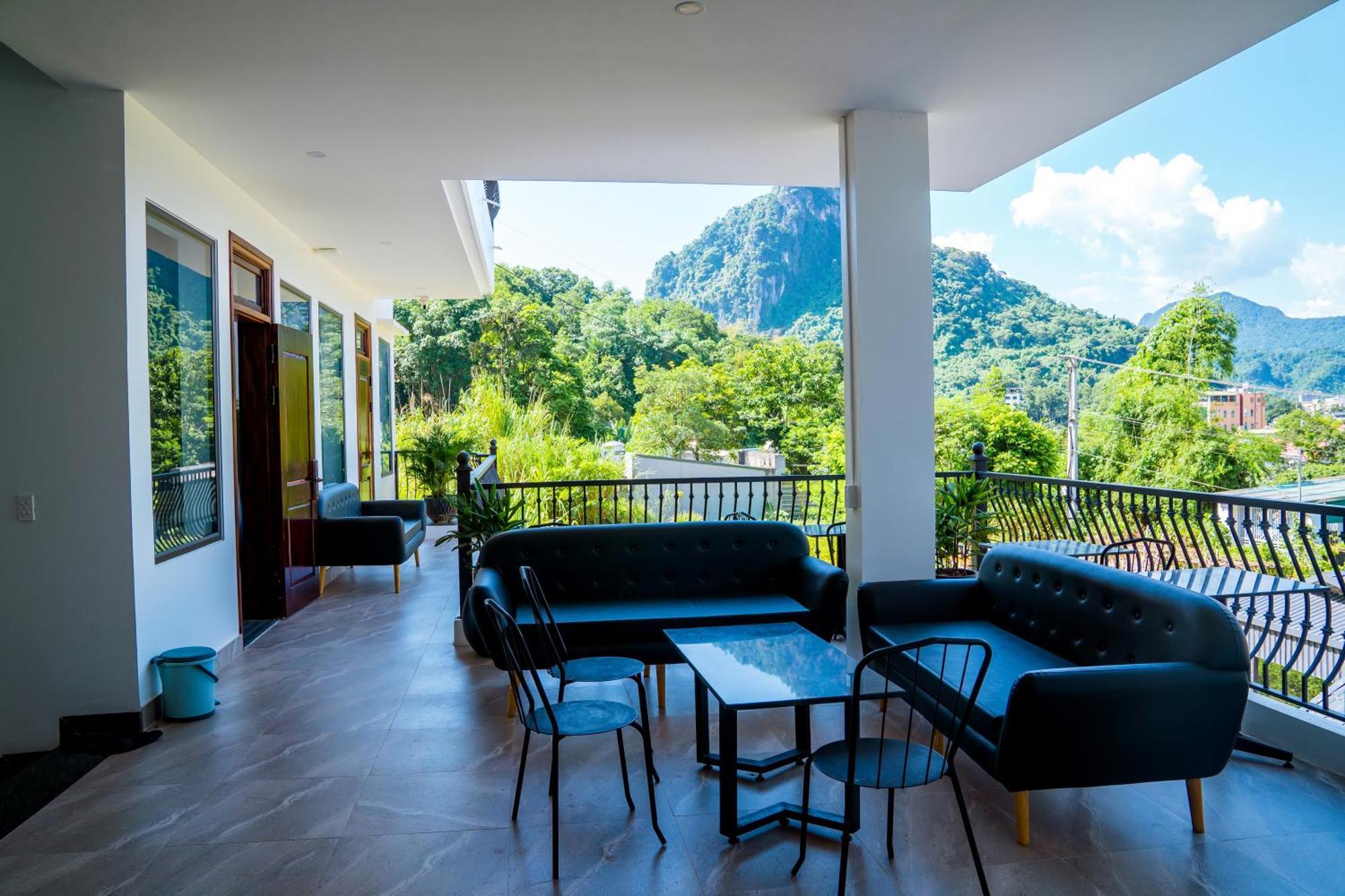 Hotel Lila & Motorbike Tours *