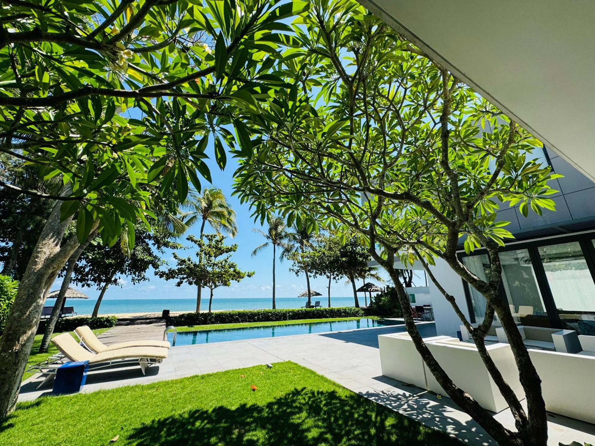 Villa Premium Beachfront 5 Bedrooms 1000m2 Sanctuary Ll Bbq *