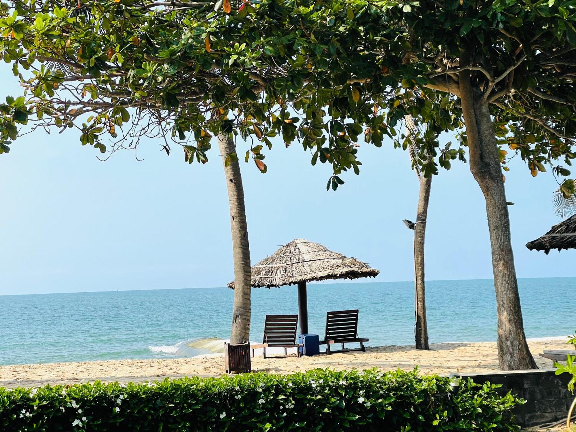 Premium Beachfront 5 Bedrooms 1000m2 Sanctuary Ll Bbq Villa *