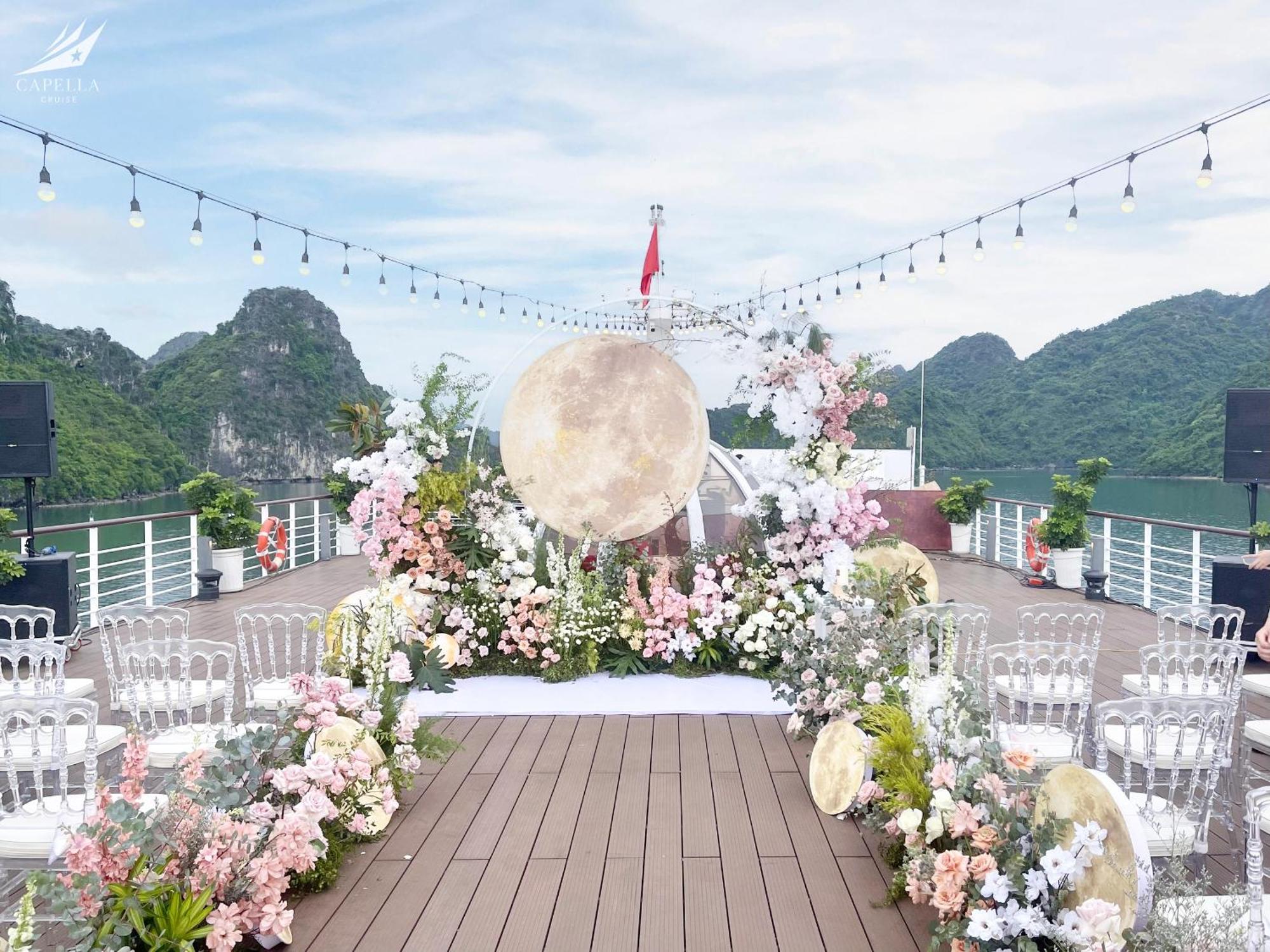 Halong Capella Cruise - Member Of Lyra Cruise Collection