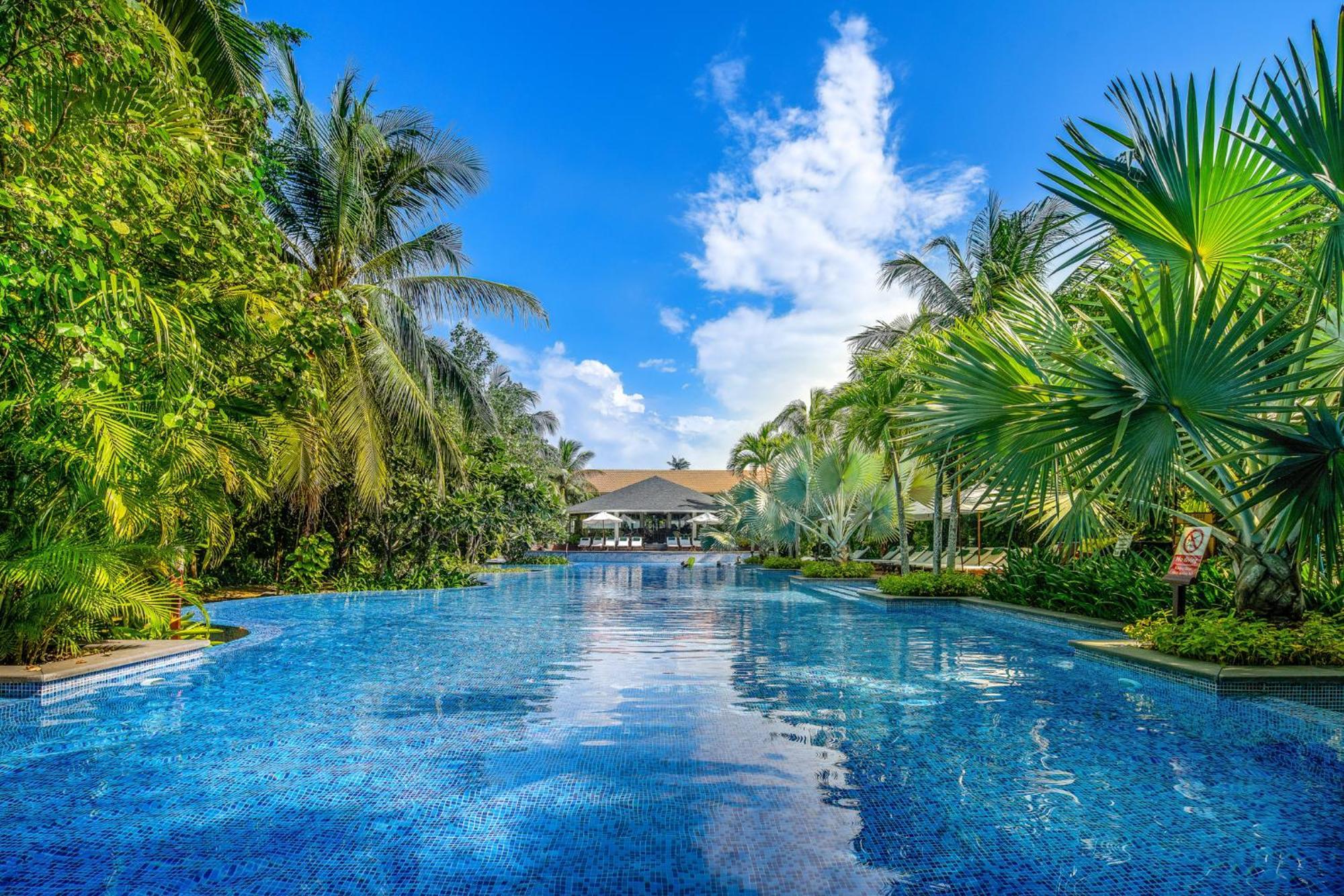 Tropical Pool Villa *