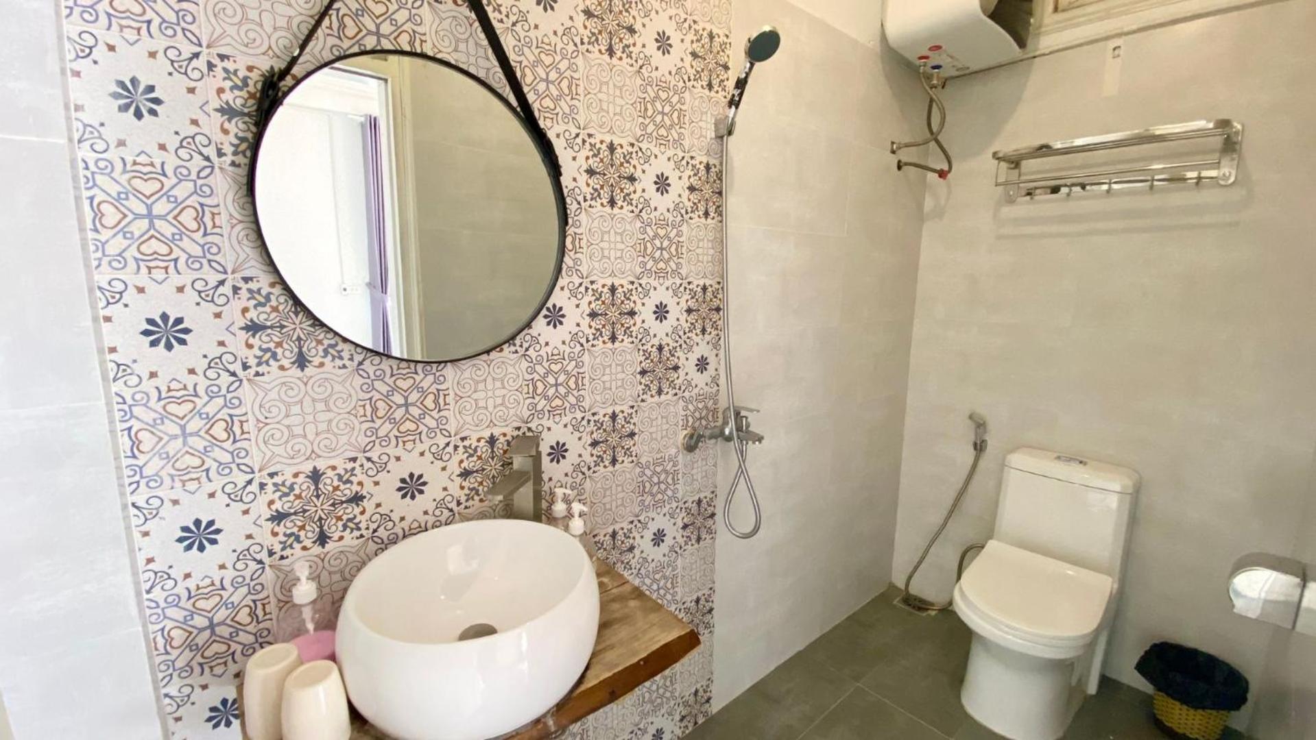 D 3 Guest house